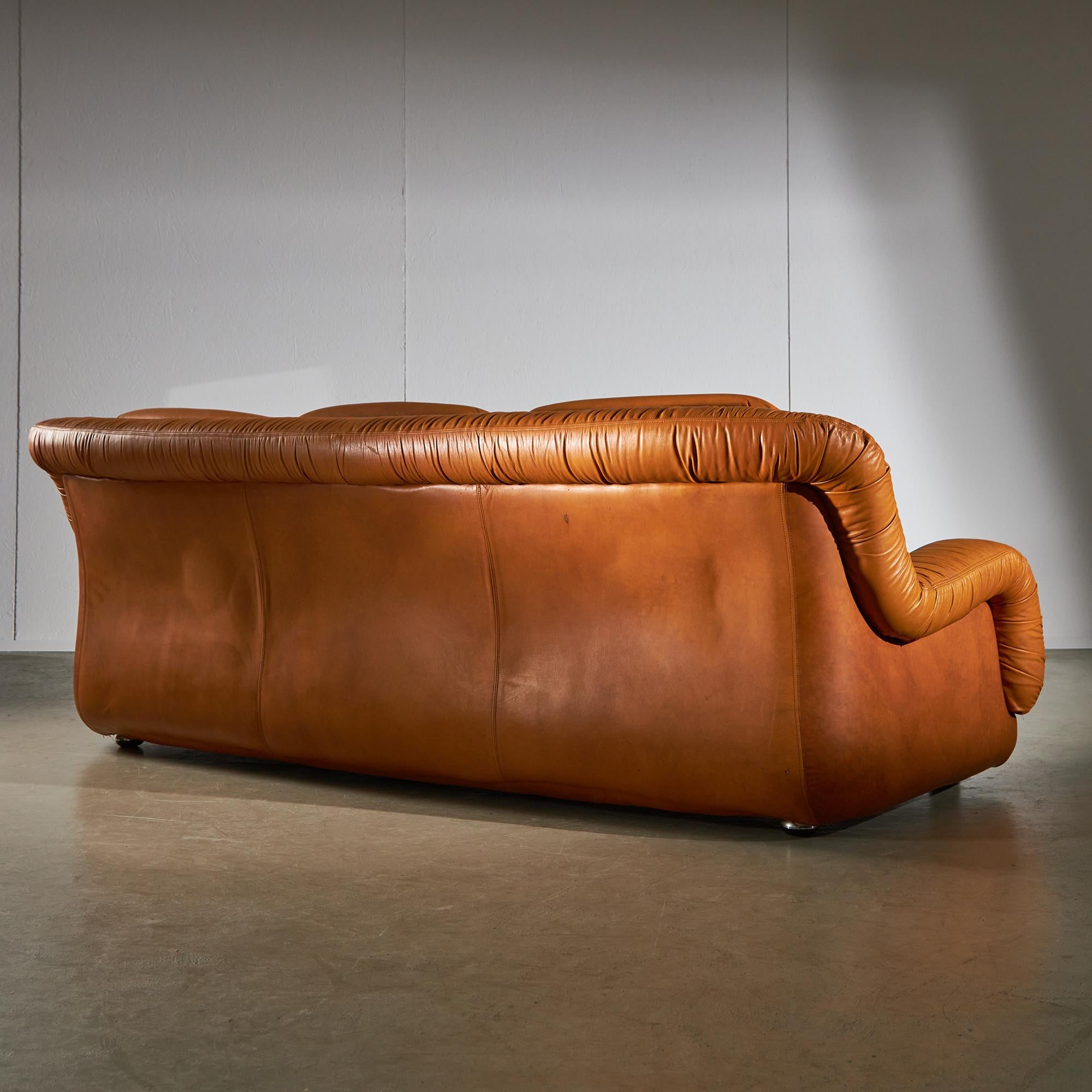Brown Leather Sofa Set, Italy, 1970s In Good Condition For Sale In Budapest, HU
