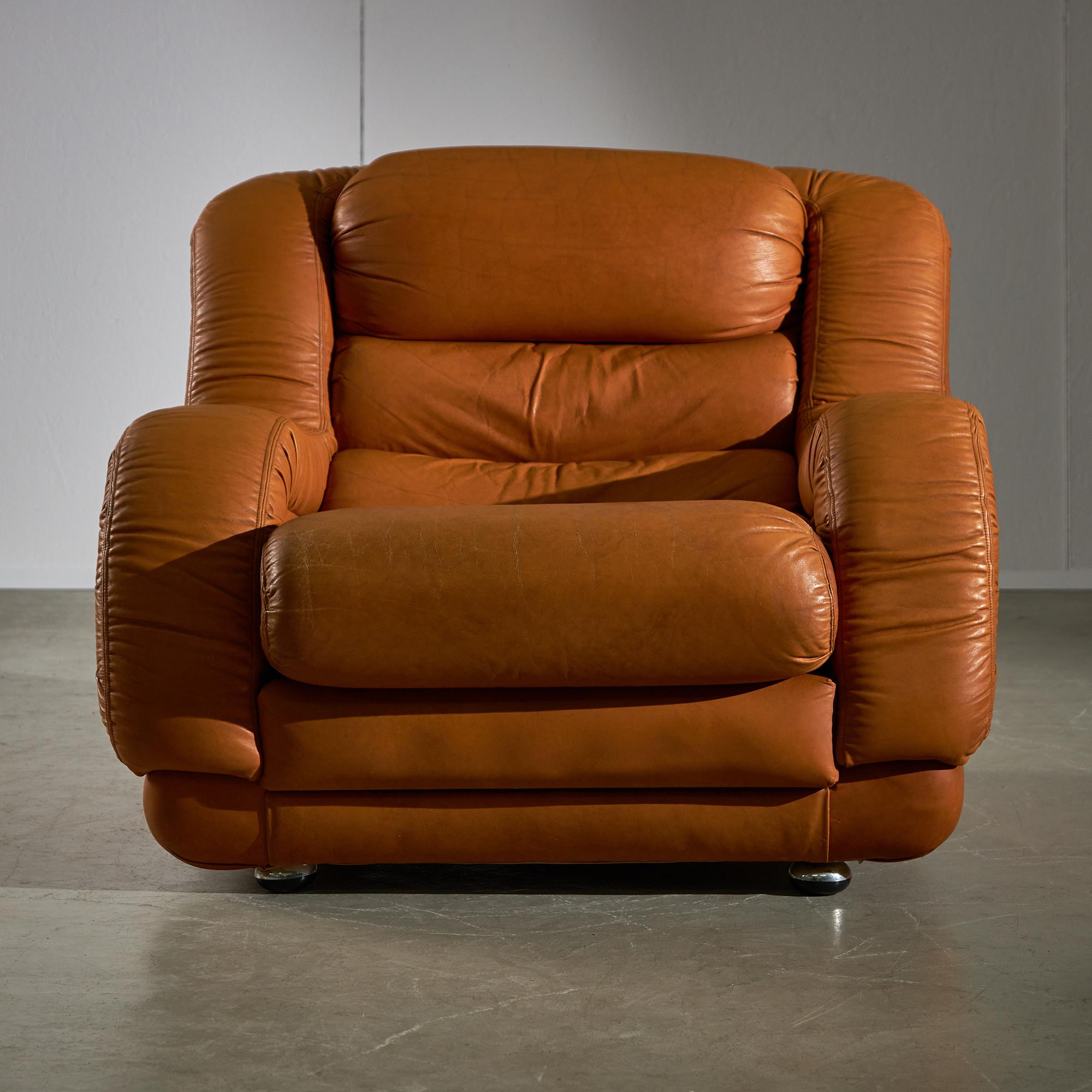 Brown Leather Sofa Set, Italy, 1970s For Sale 1