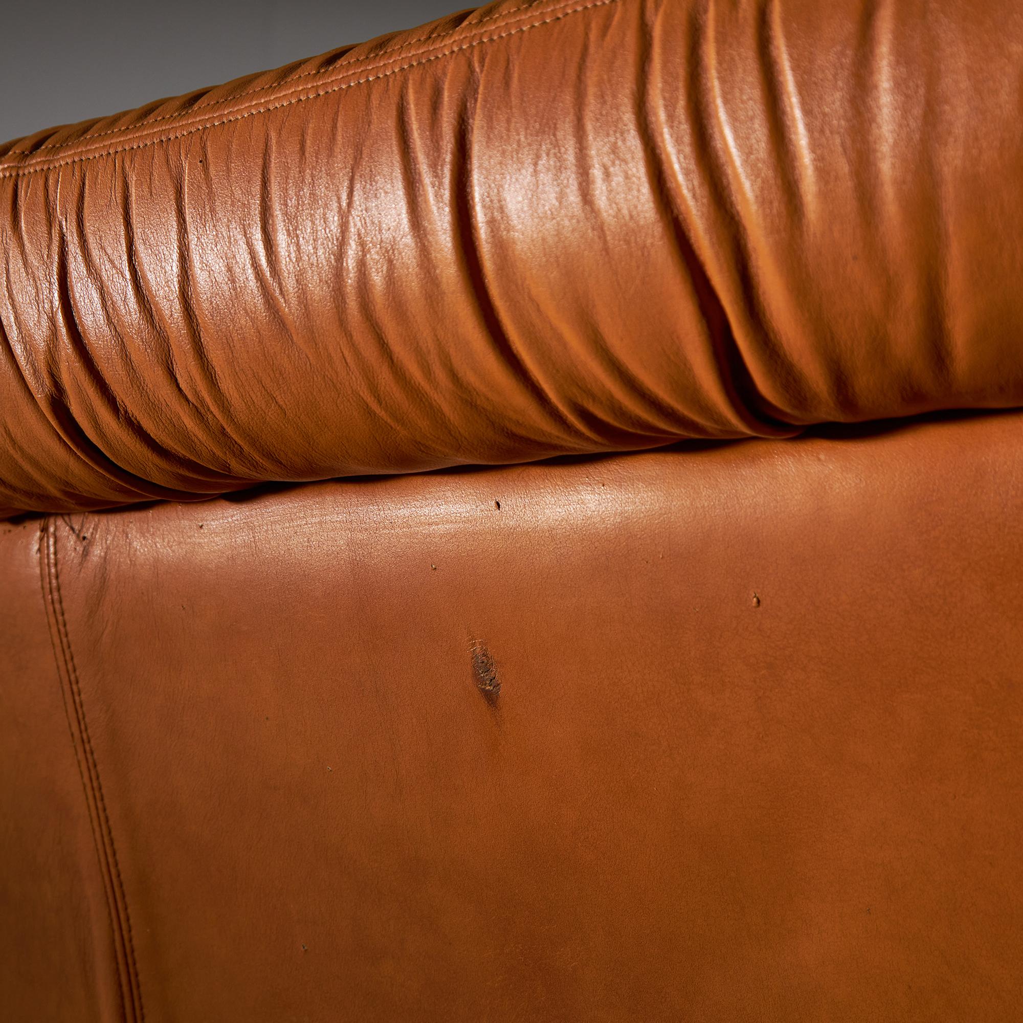 Brown Leather Sofa Set, Italy, 1970s For Sale 4