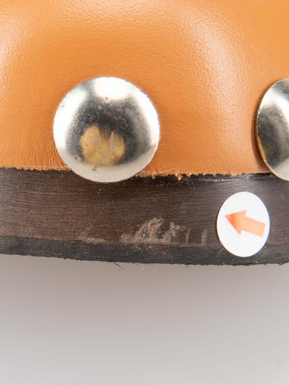 Braune Leder Clogs mit Nieten-Detail und Schnalle Größe IT 42 im Angebot 3