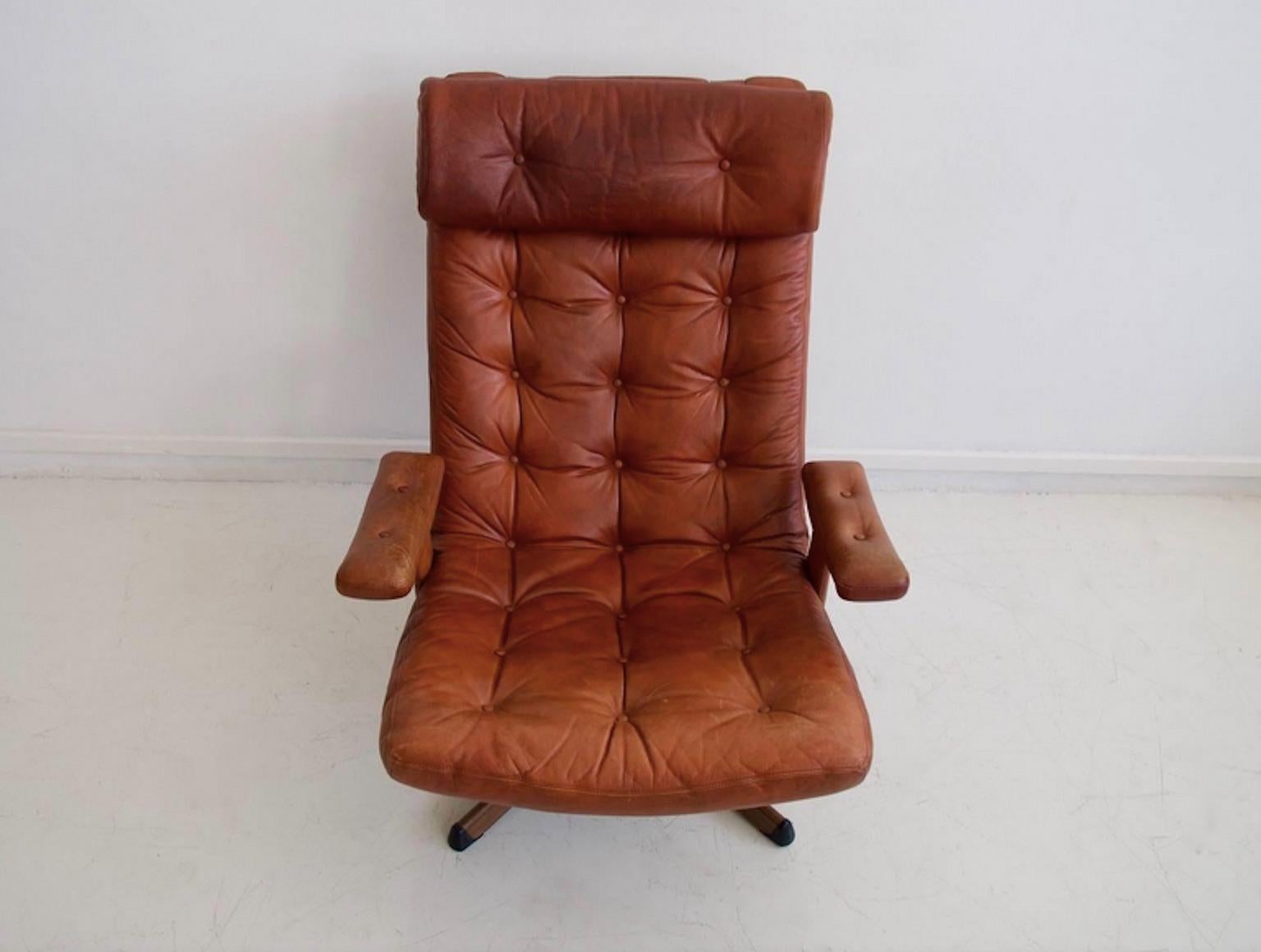 Brown leder drehstuhl by Göte Möbler (Moderne der Mitte des Jahrhunderts) im Angebot