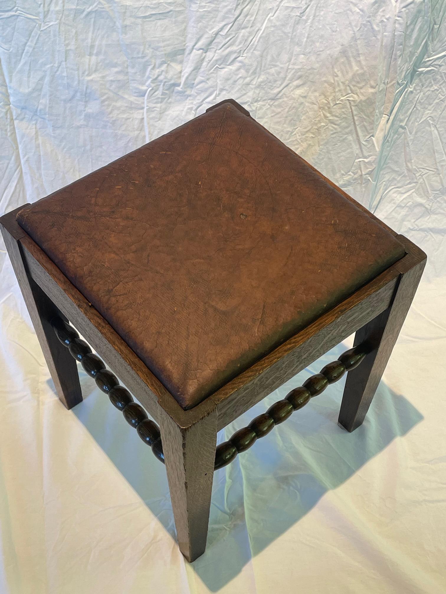 Brown Leather Top Oak Wood Stool, France, 1930s In Good Condition For Sale In New York, NY