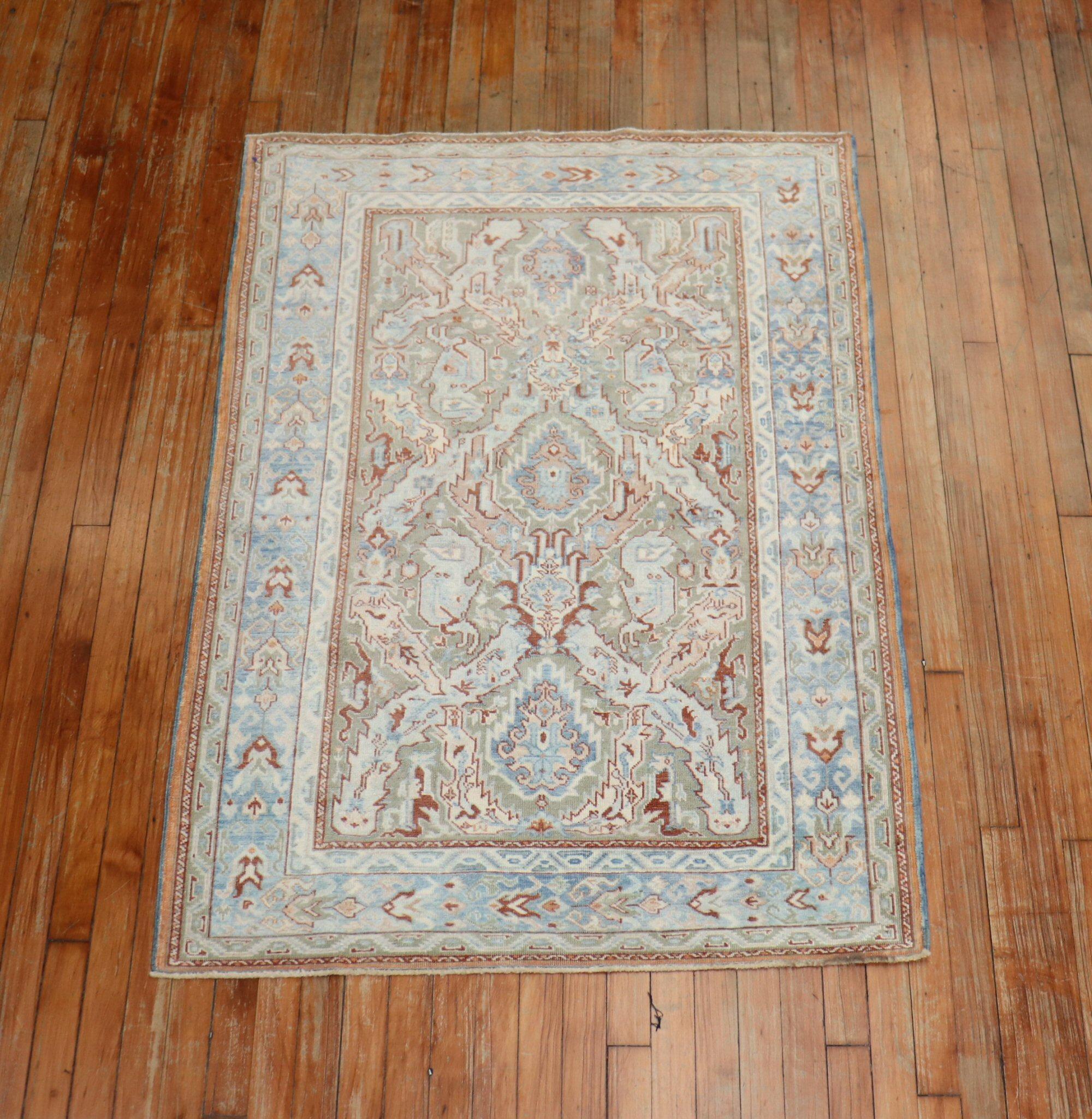 Brown Light Rust Antique Scatter Size Perserteppich im Zustand „Gut“ im Angebot in New York, NY