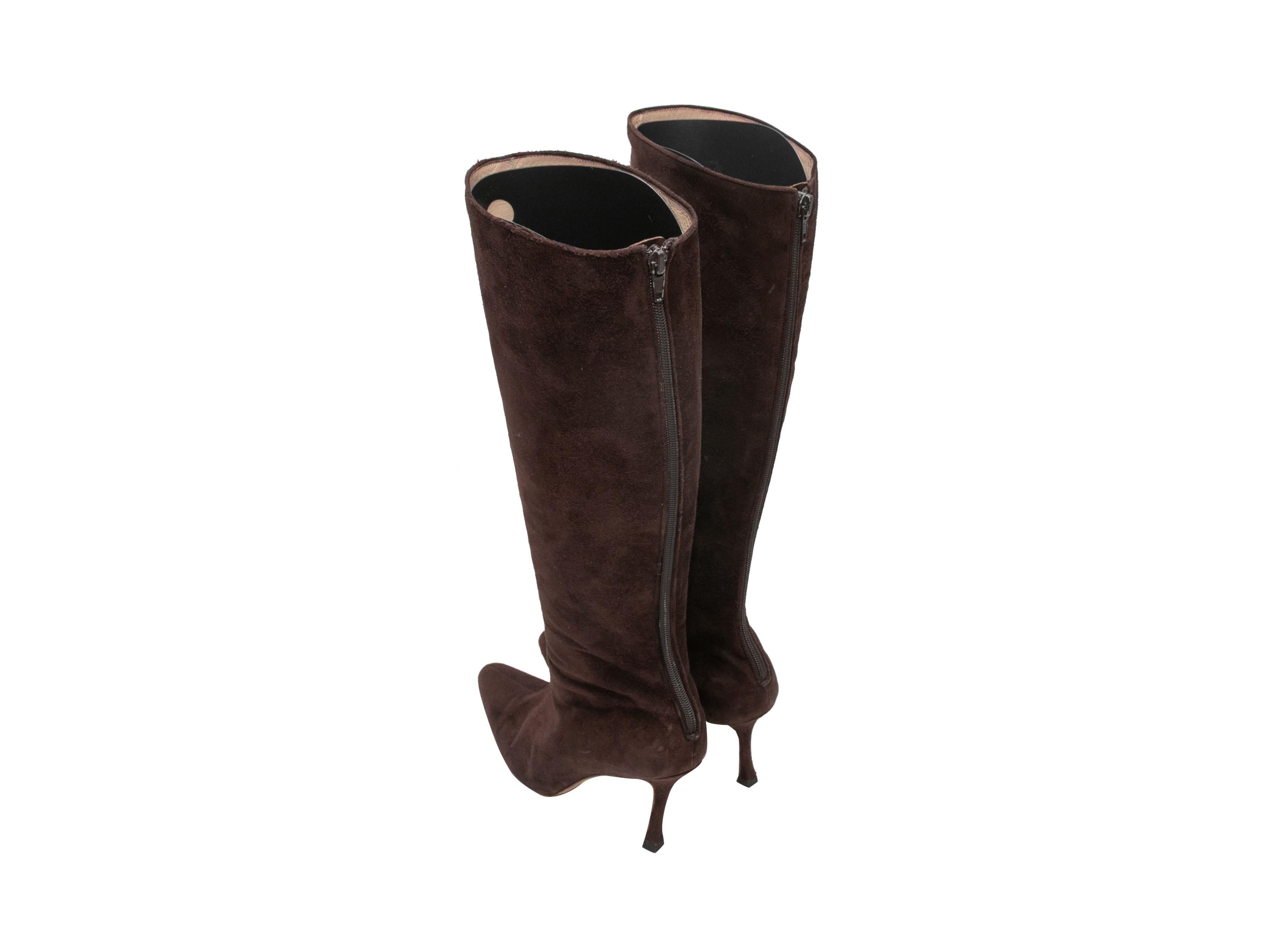 Brown Manolo Blahnik Wildleder Stiefel mit spitzen Absätzen Größe 38 (Schwarz) im Angebot