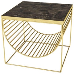 Mesa auxiliar de mármol marrón y acero dorado