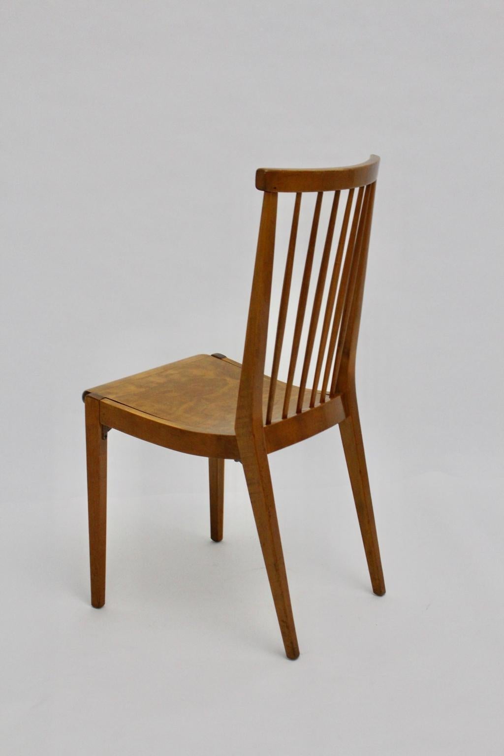 Brauner Ahornbaumstuhl aus der Mitte des Jahrhunderts von Otto Niedermoser für Thonet im Zustand „Gut“ im Angebot in Vienna, AT