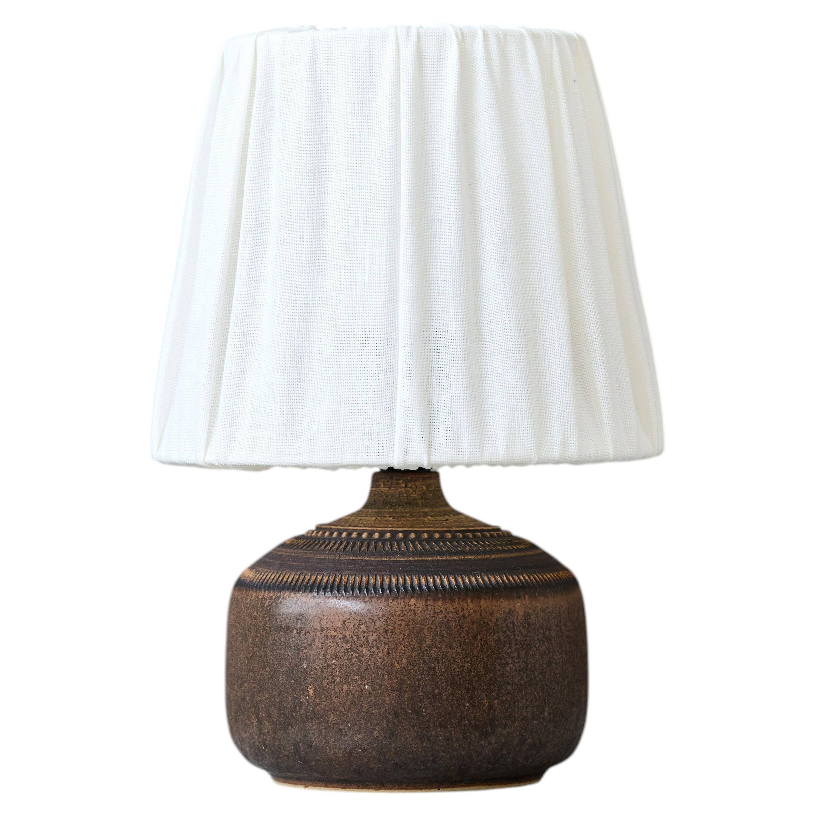 Brown Mid-Century Stoneware Table Lamp by Klase Höganäs, Sweden, 1960s.