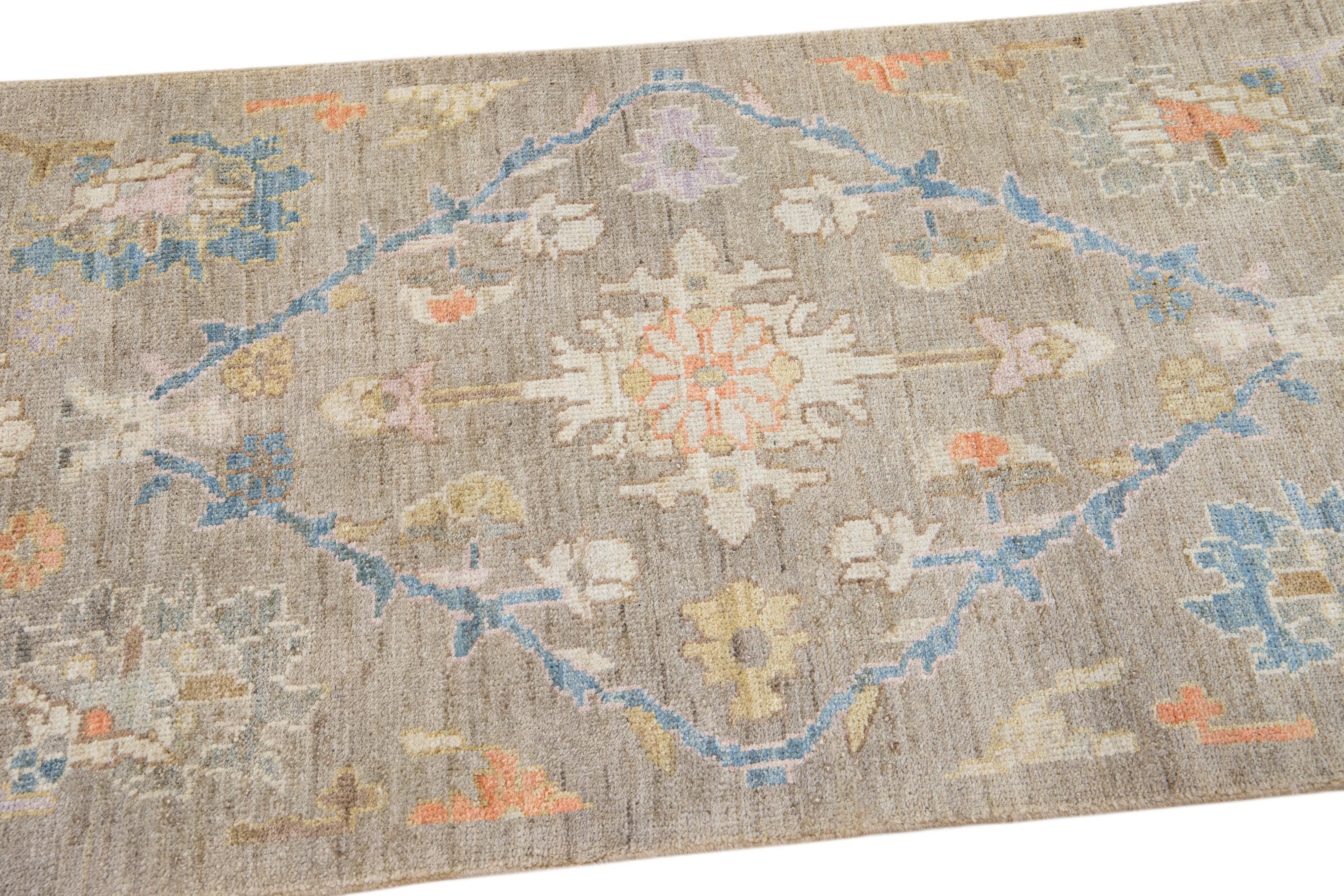Brown Modern Mahal Handmade Floral Designed Wool Runner In New Condition For Sale In Norwalk, CT