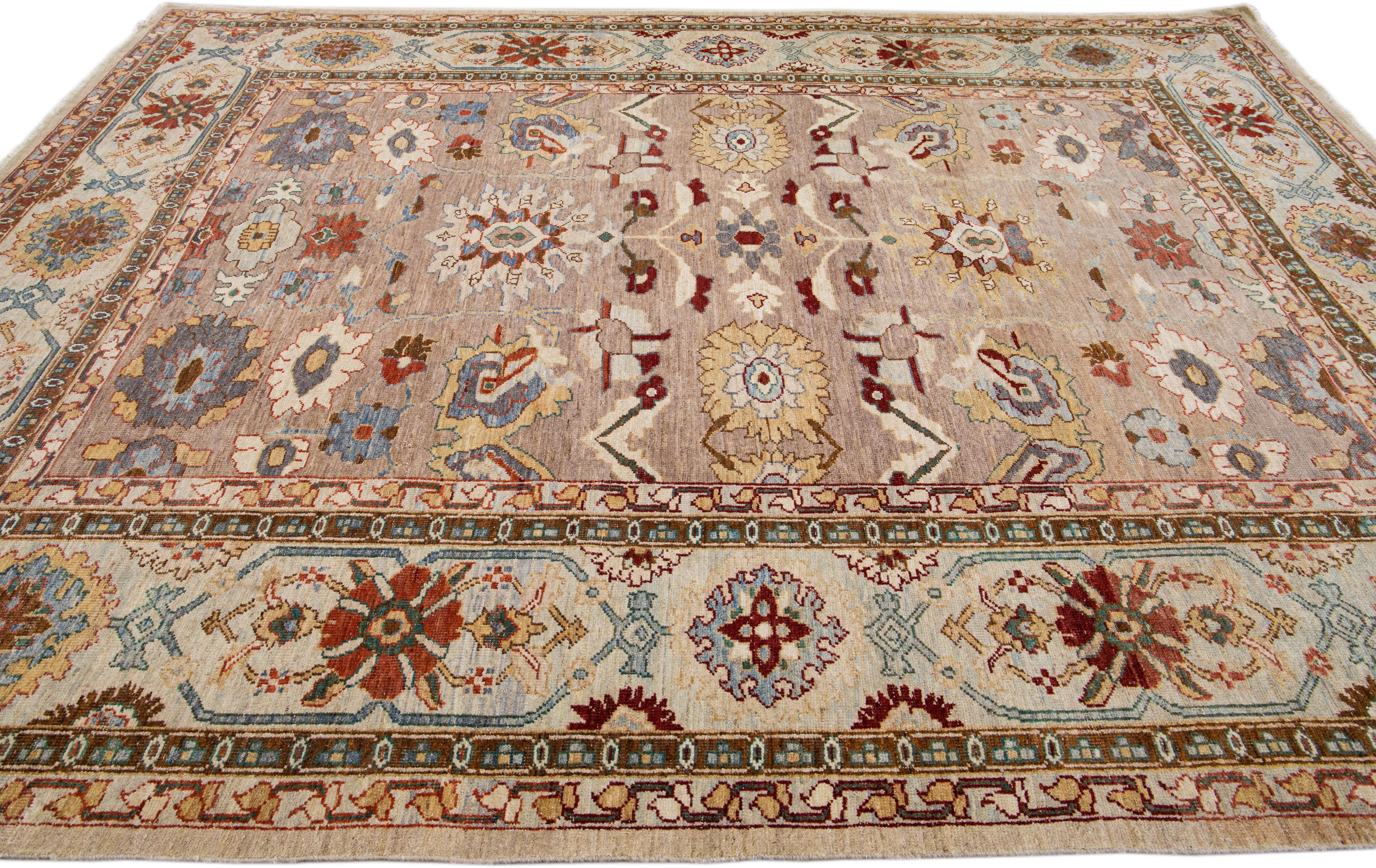 Brauner moderner handgefertigter Sultanabad-Wollteppich in Braun mit floralem Design (Handgeknüpft) im Angebot