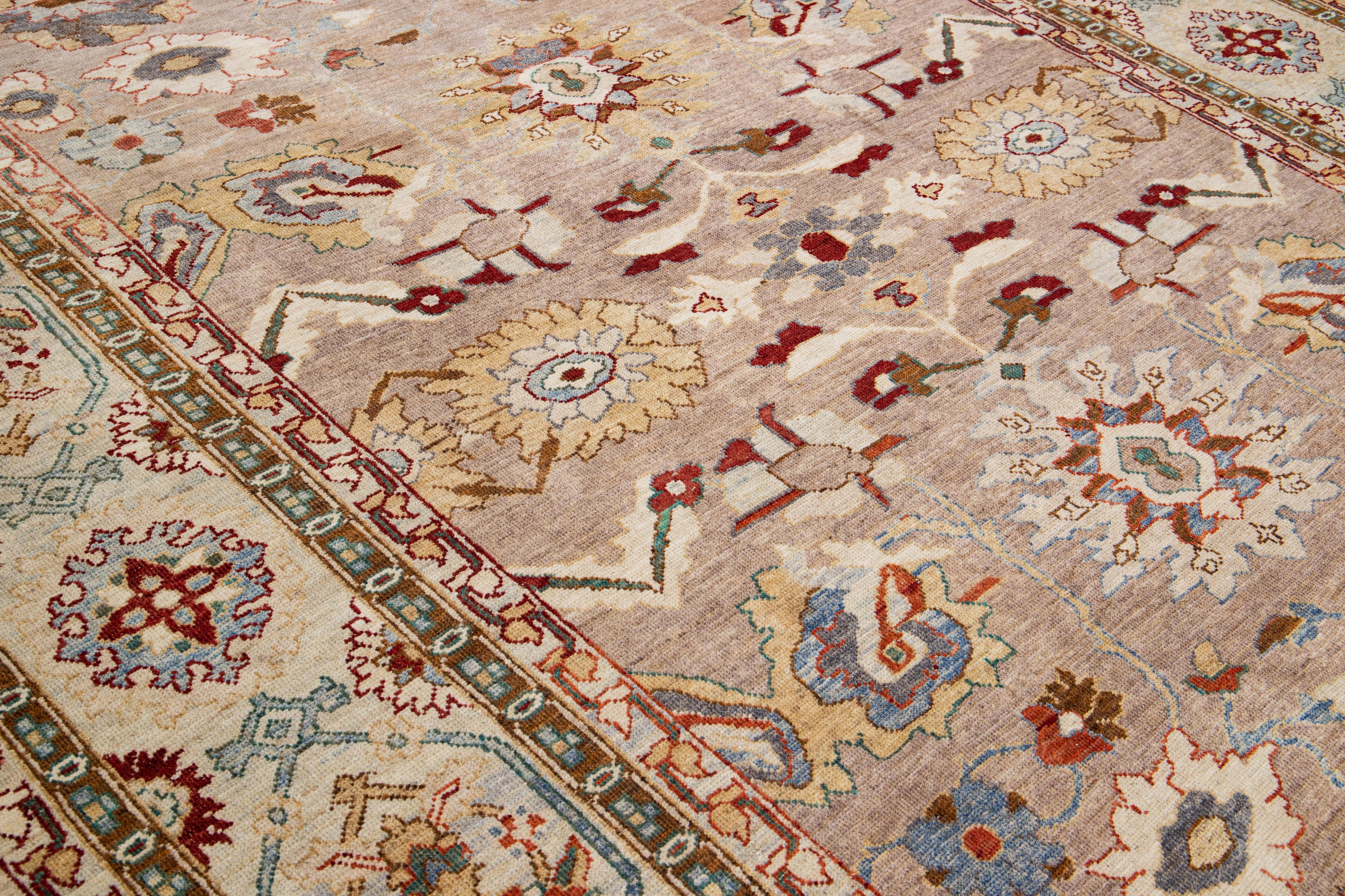 Brauner moderner handgefertigter Sultanabad-Wollteppich in Braun mit floralem Design (21. Jahrhundert und zeitgenössisch) im Angebot