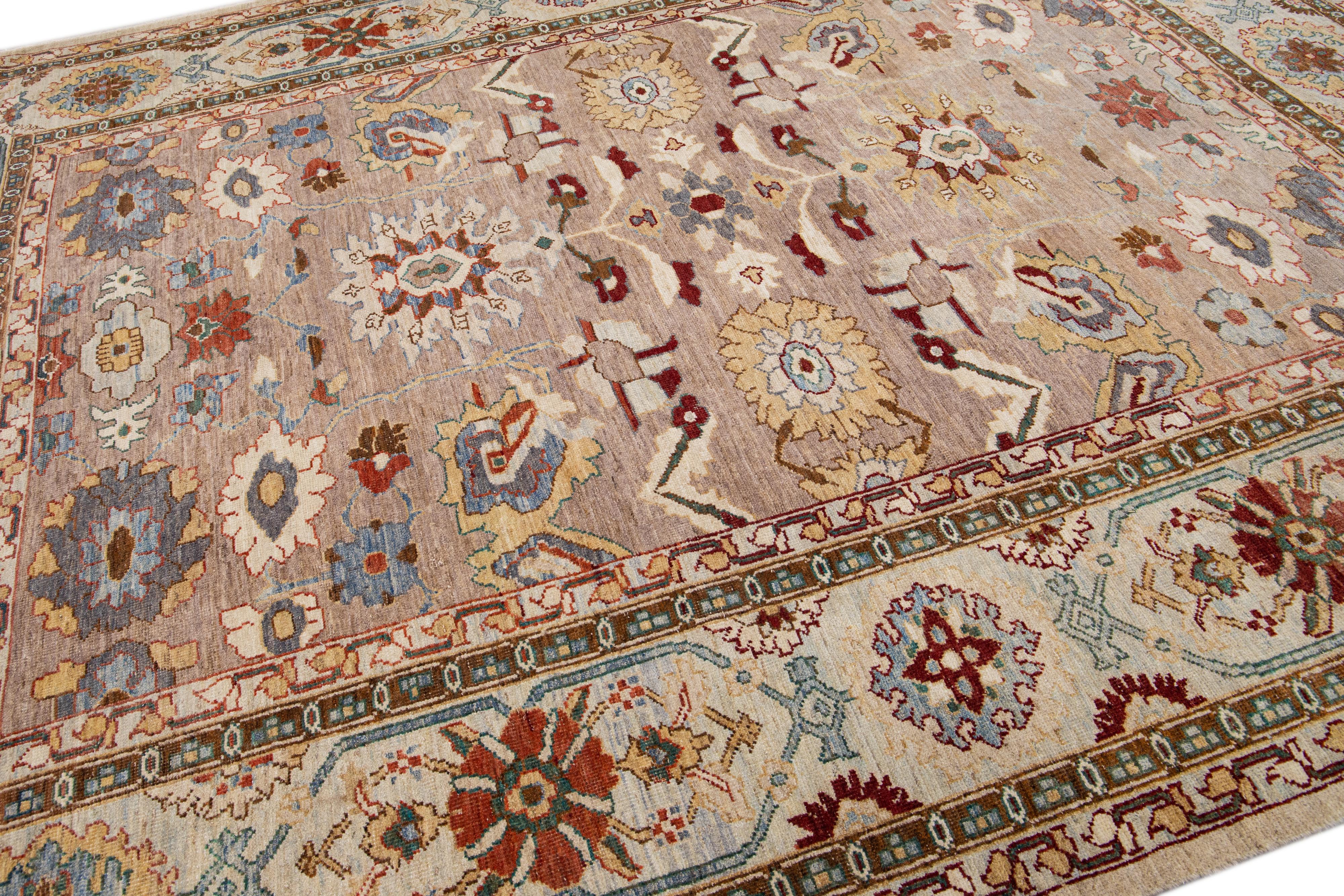 Brauner moderner handgefertigter Sultanabad-Wollteppich in Braun mit floralem Design (Wolle) im Angebot