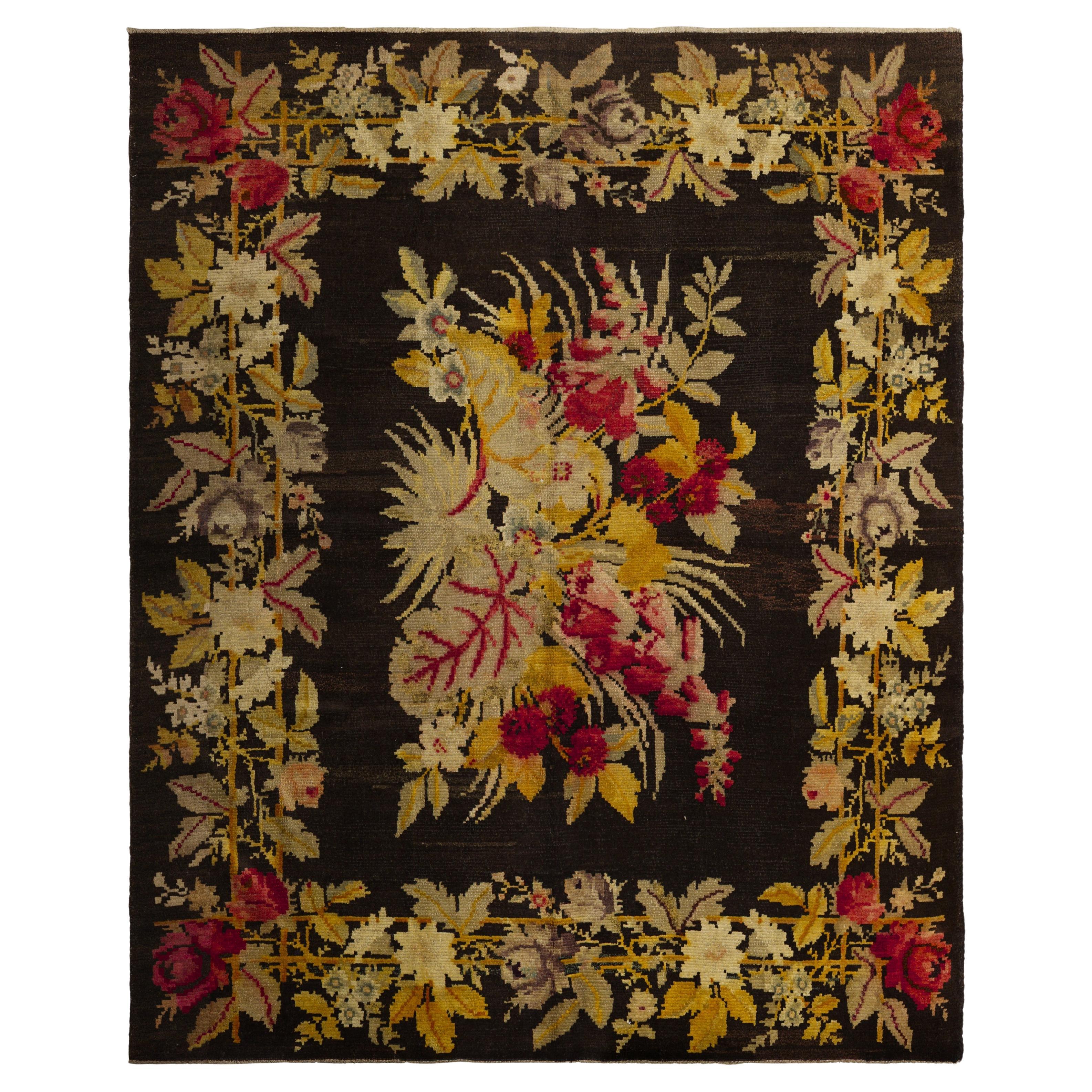 Brown Moldova Wool Hand Knotted Rug 8 ft x 9 ft, Golden Floral Bouquet im Angebot