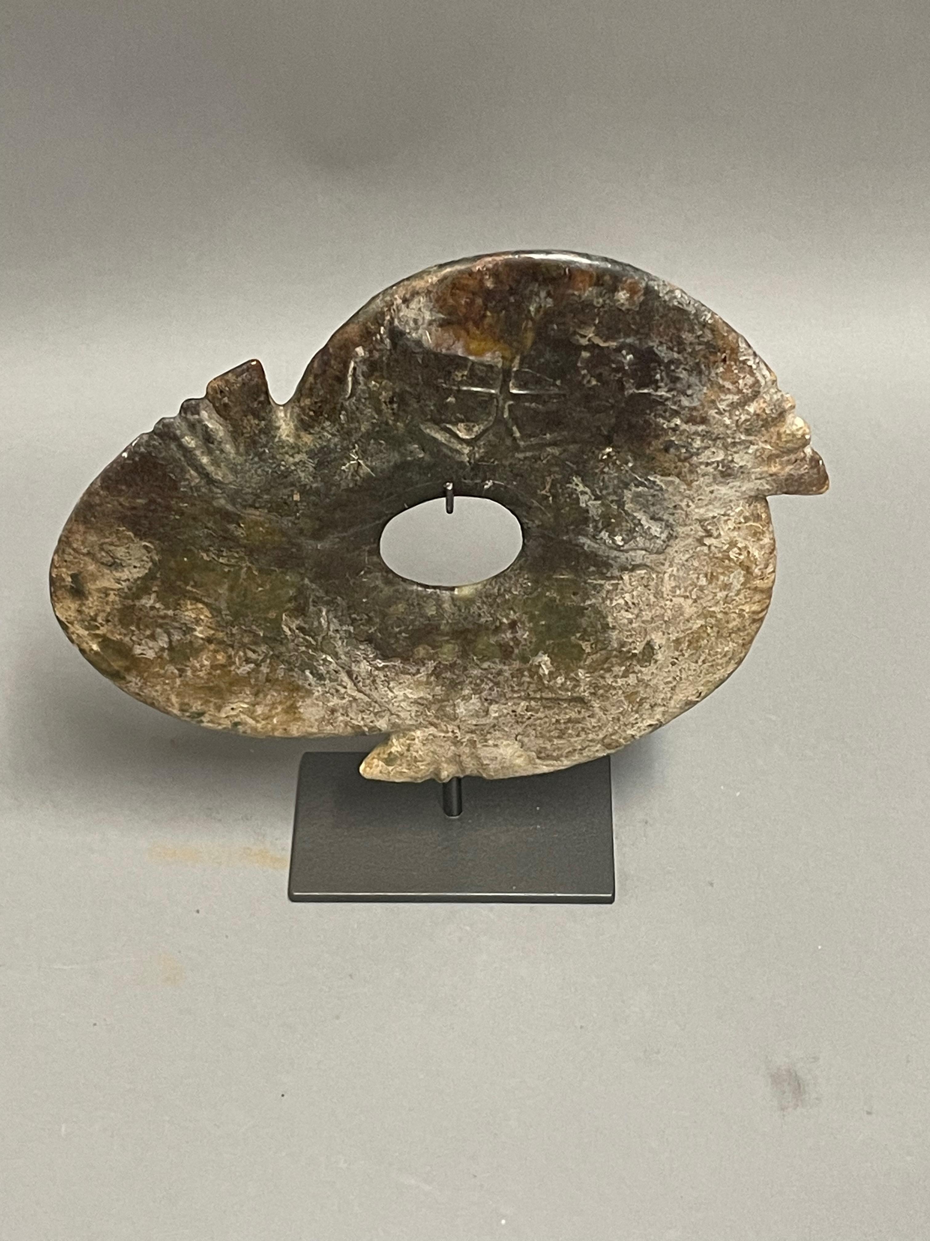 Cinese Scultura di uccello astratto in pietra marrone screziata, Cina, Contemporaneo in vendita