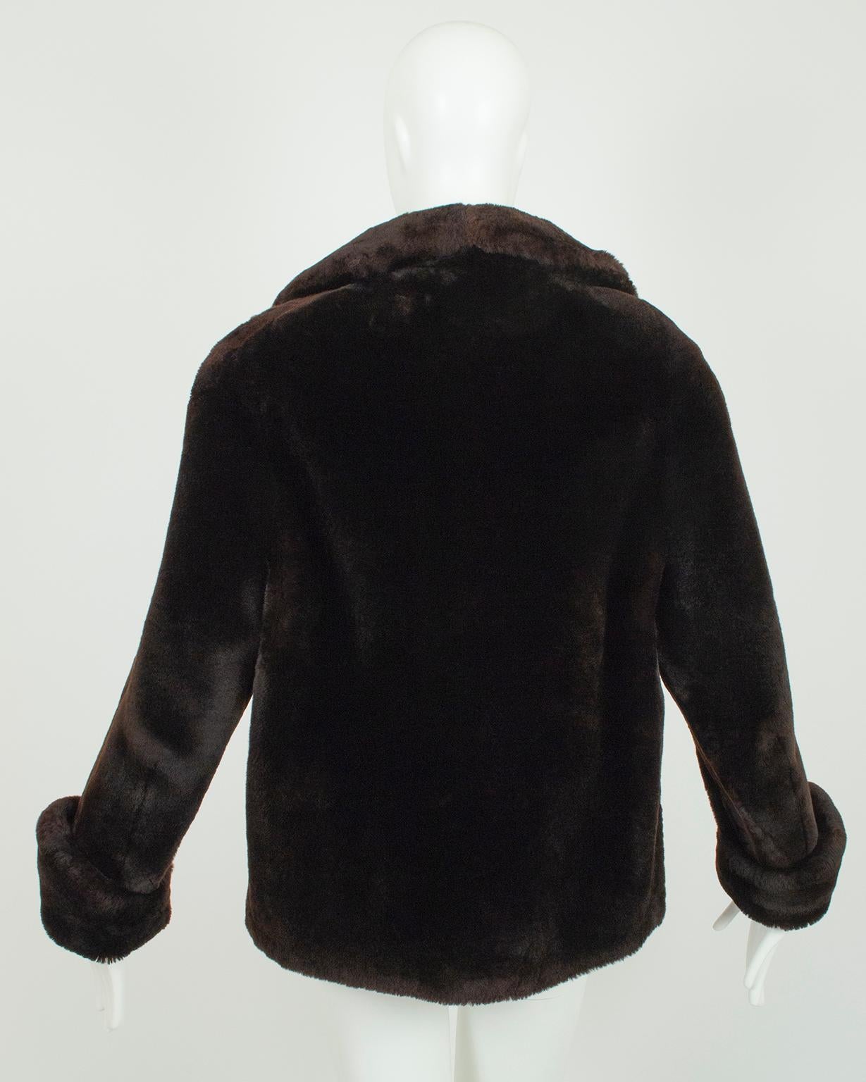 Veste ours Teddy Bear en fourrure de mouton marron avec poignets pointus (taille L), années 1950 en vente 1