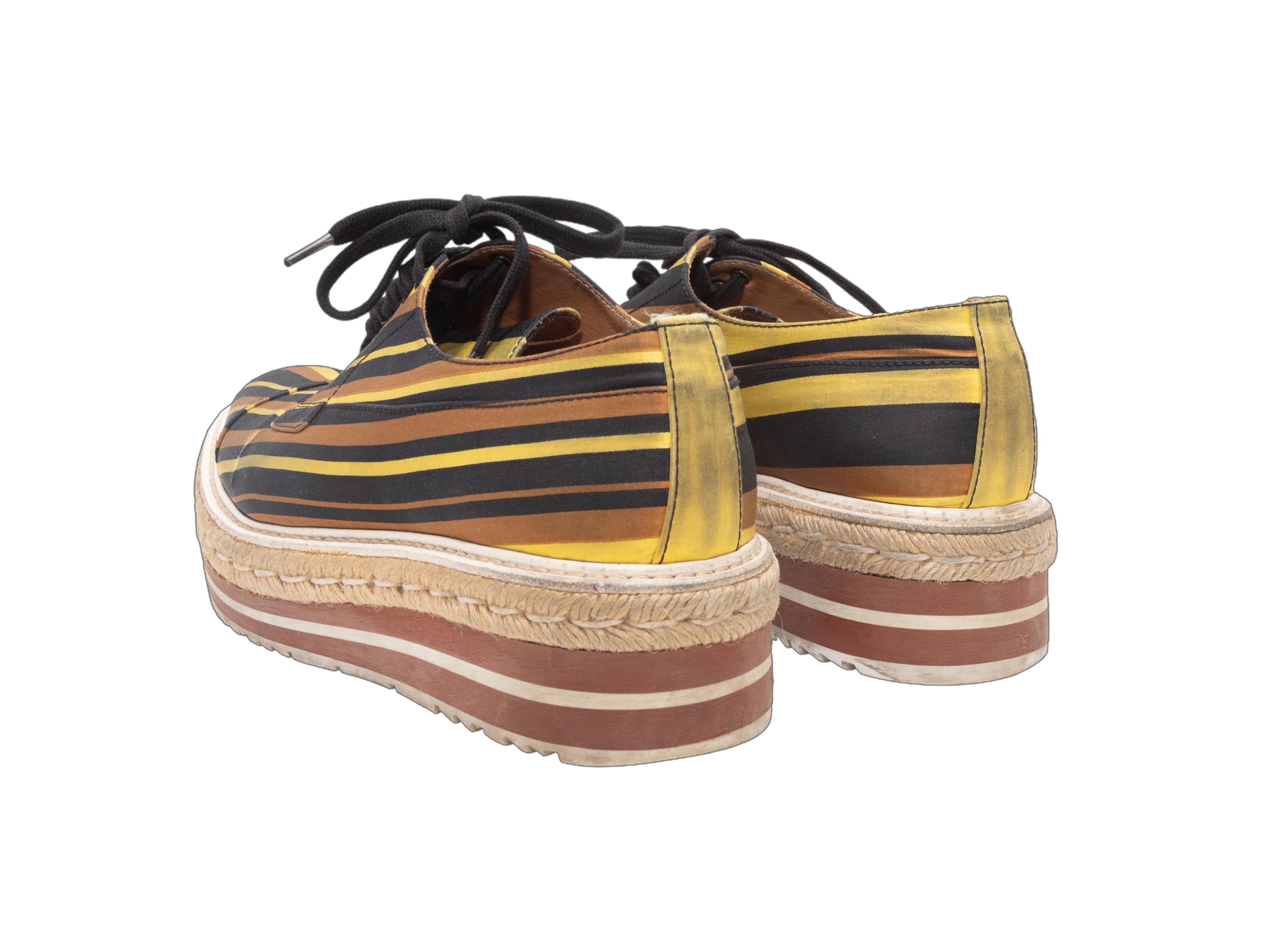 Braun & Multicolor Prada Gestreifte Plateau-Oxfords Größe 38.5 Damen im Angebot
