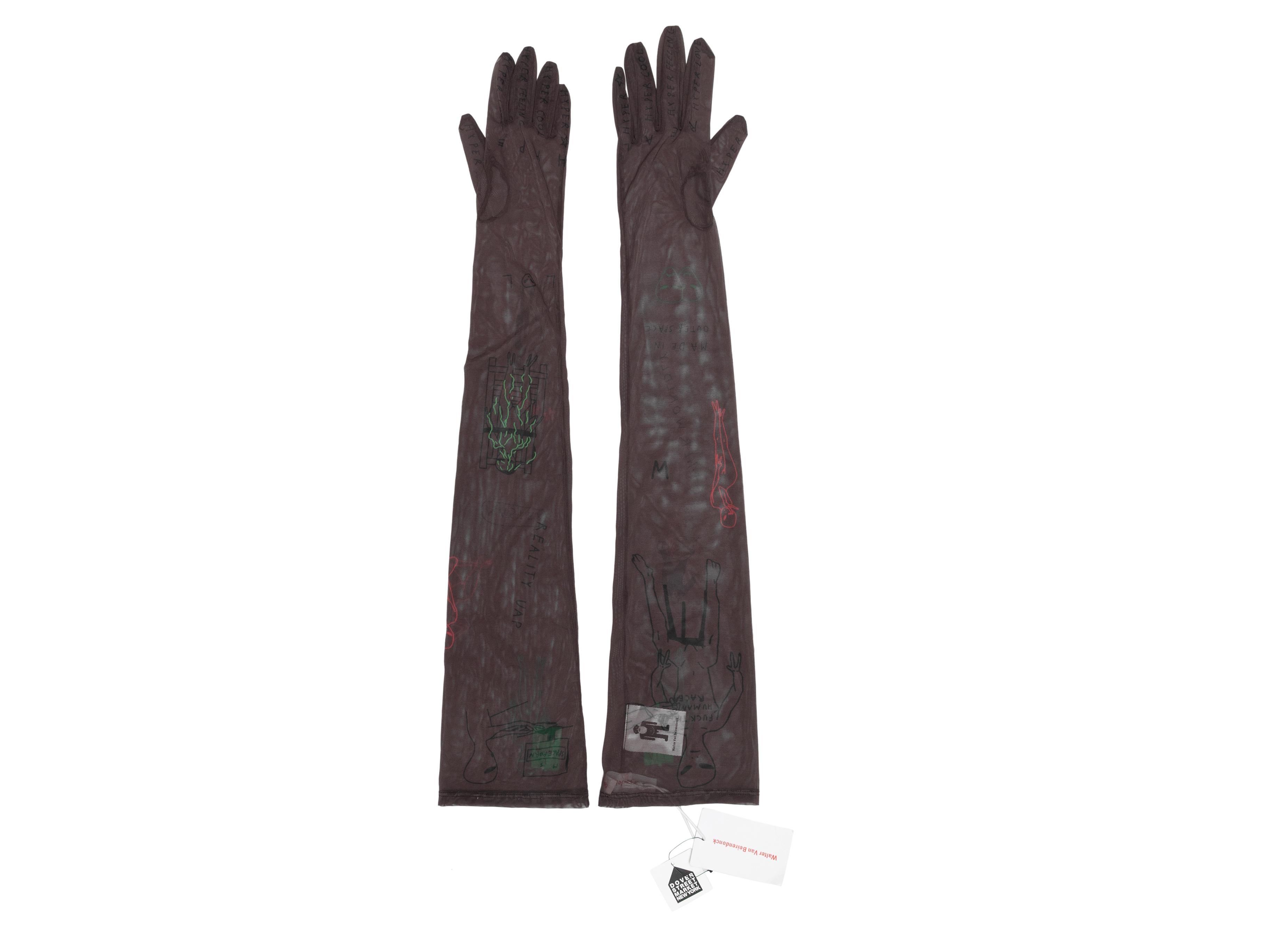 Braune und mehrfarbige lange Mesh-Tattoo-Handschuhe von Walter Van Beirendonck. Höhe 6,25