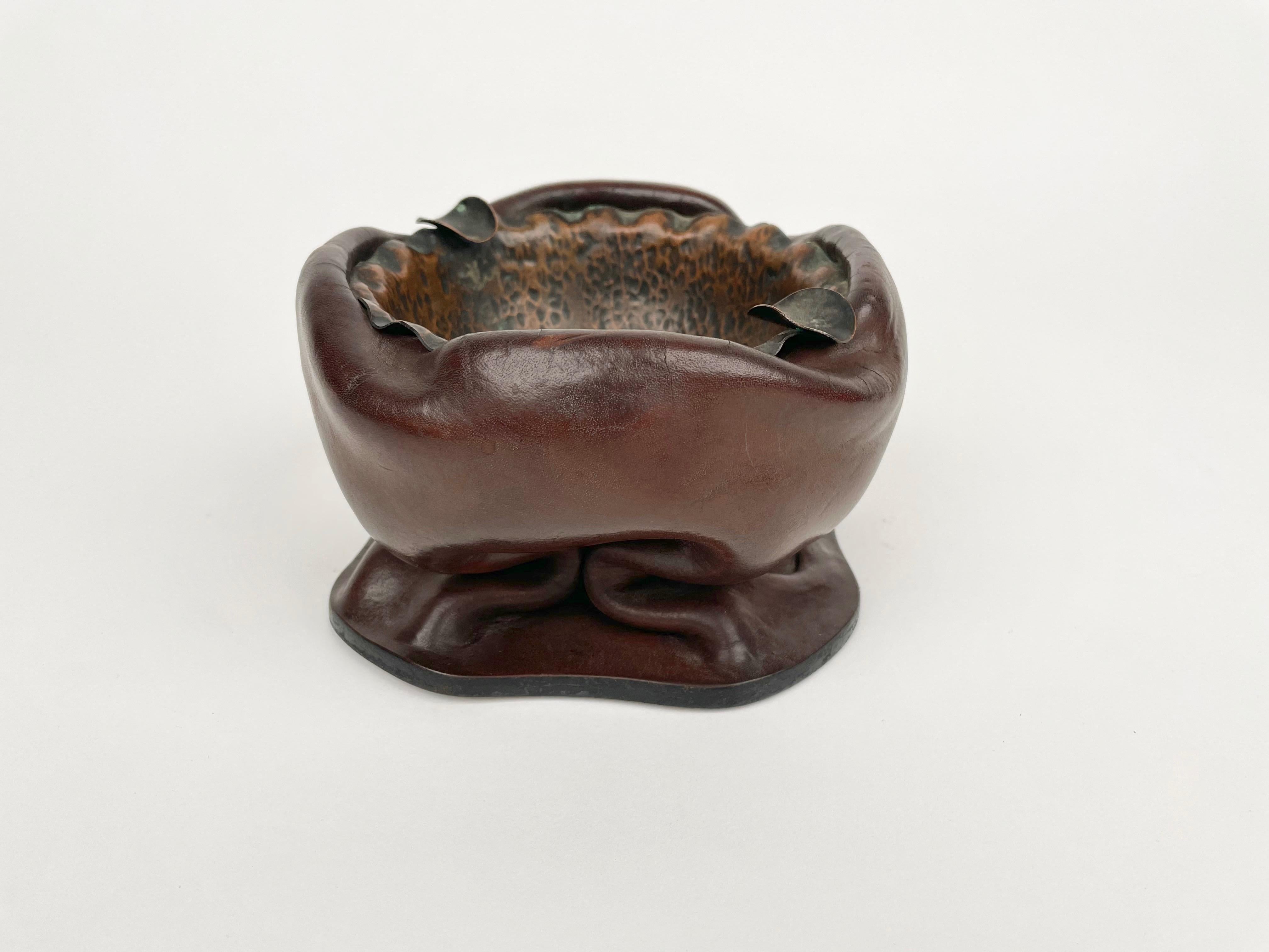 Mid-Century Modern Brown Natural Leather & Copper Ashtray, Italy, 1970s