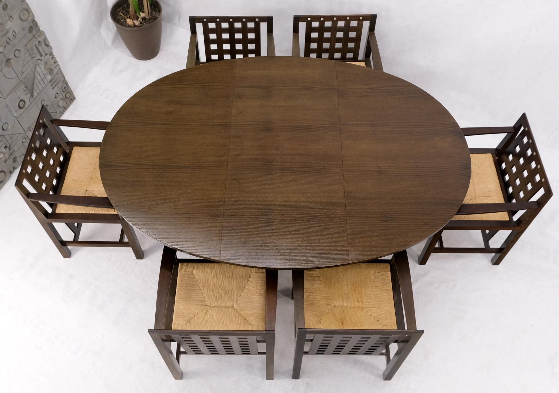 italien Table de salle à manger Cassina Macintosh en chêne marron à abattants avec 6 chaises en jonc Mint en vente