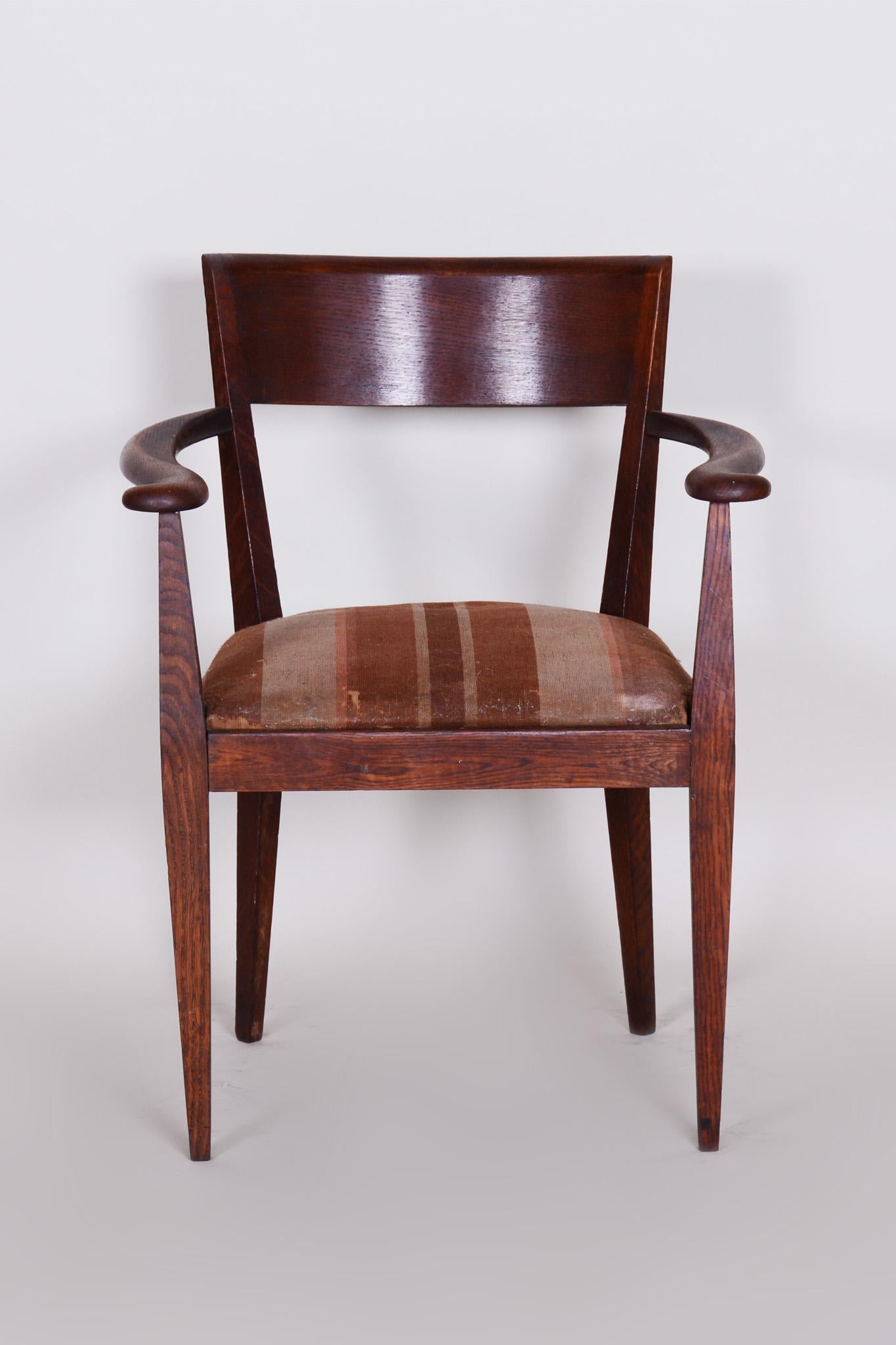 Brown Oak Cubist Art Deco Armchair, Original Well Preserved Condition, 1920s For Sale 1