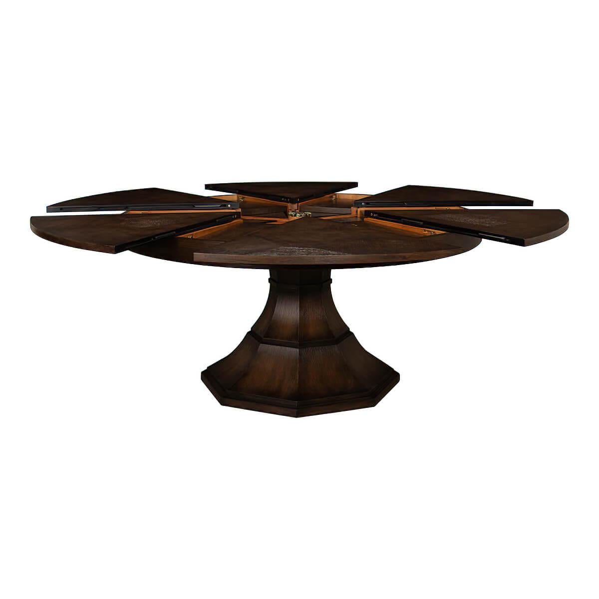 Art déco Table de salle à manger ronde en chêne brun en vente
