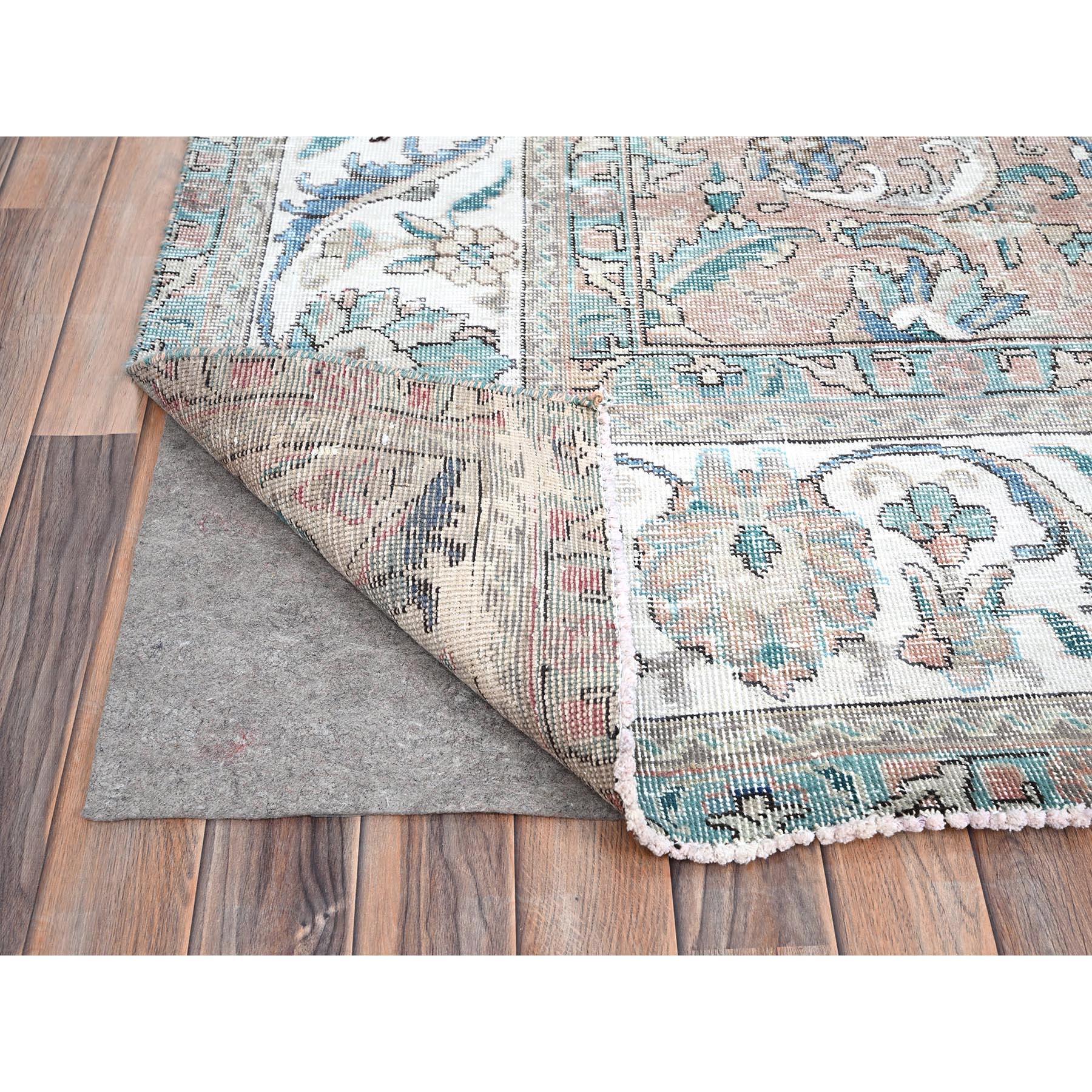 Brown Old Persian Tabriz Evenly Worn Wool Hand Knotted Distressed Look Clean Rug In Excellent Condition For Sale In Carlstadt, NJ