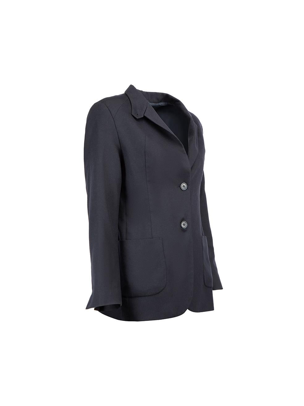 CONDITION is Very good. Minimal wear to blazer is evident. Minimal wear to right underarm with hole at the lining on this used Jil Sander designer resale item.



Details


Navy

Cashmere

Blazer

Long sleeved

Button up fastening

2x Front patch