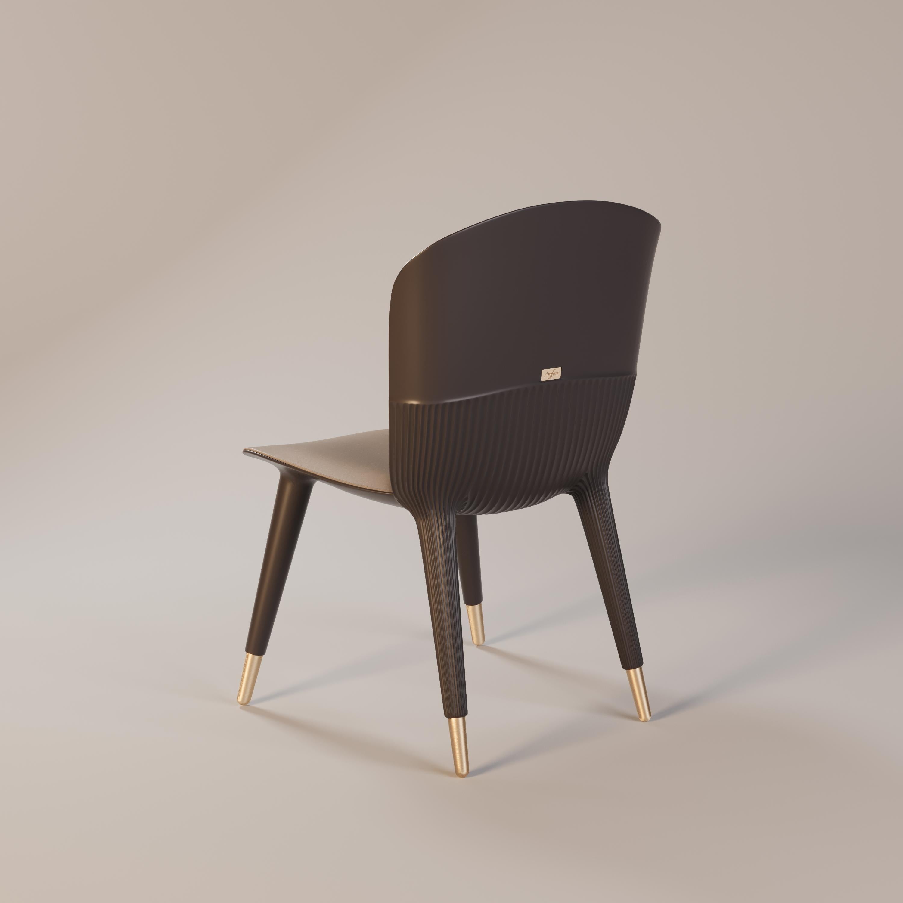 Moderne Chaise de salle à manger d'extérieur avec revêtement en cuir Brown en vente