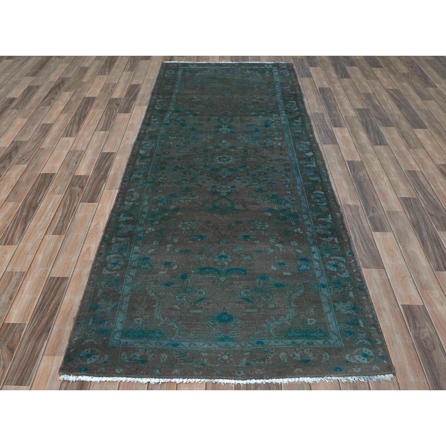Ce fabuleux tapis noué à la main a été créé et conçu pour une résistance et une durabilité accrues. Ce tapis a été fabriqué à la main pendant des semaines selon la méthode traditionnelle qui est utilisée pour faire des
Taille exacte du tapis en