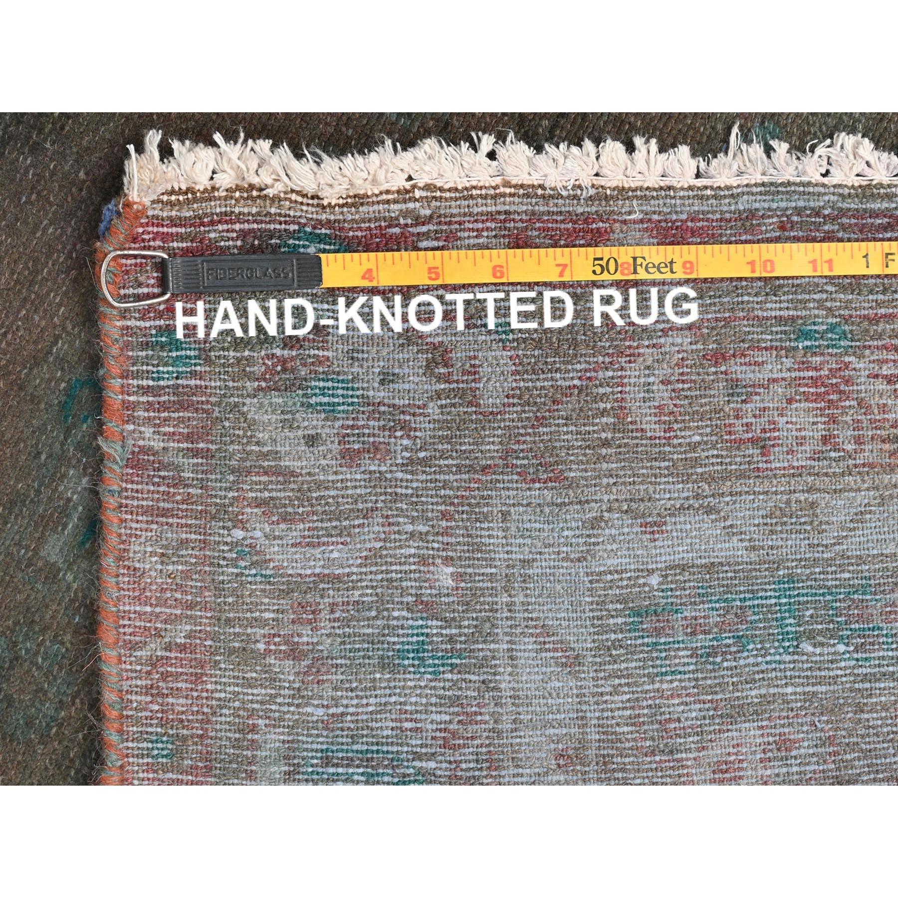 Milieu du XXe siècle Tapis persan Bibikabad vintage marron surteint en pure laine pure nouée à la main en vente