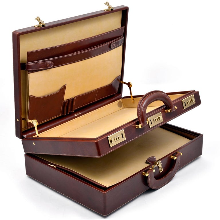 Brown Overnight Suitcase For Sale at 1stdibs