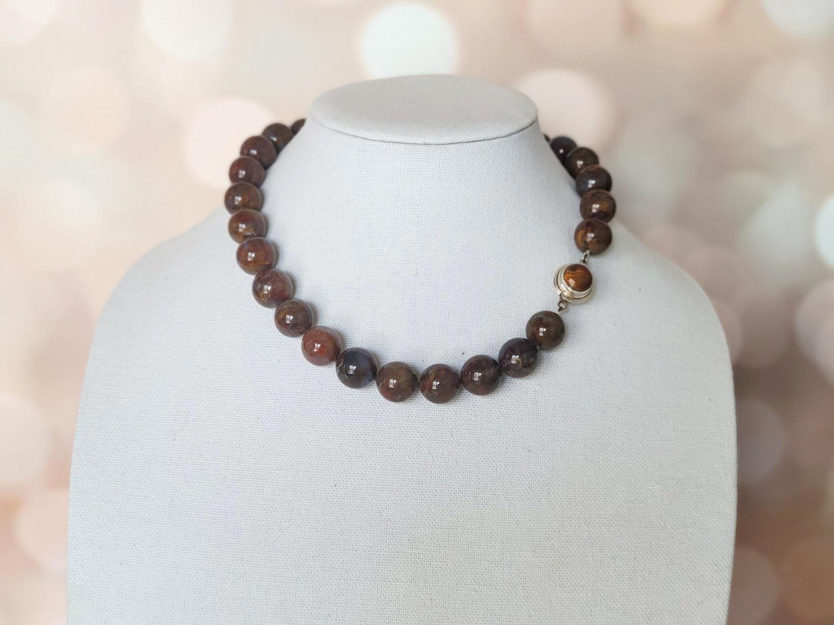 Brown Pietersite Knotted Necklace In New Condition For Sale In Chesterland, OH