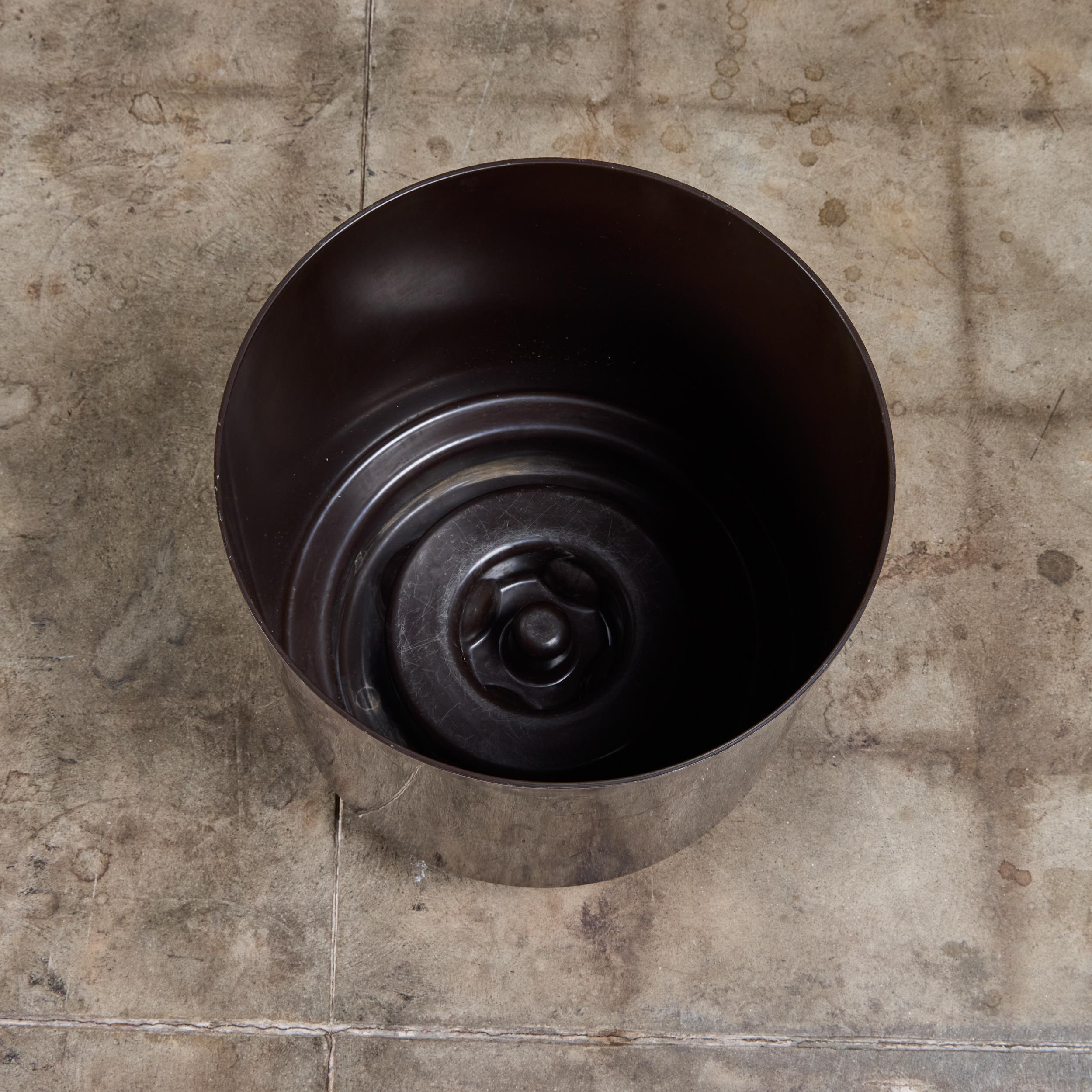 Brown Planter by Anna Castelli Ferrieri for Kartell For Sale 1