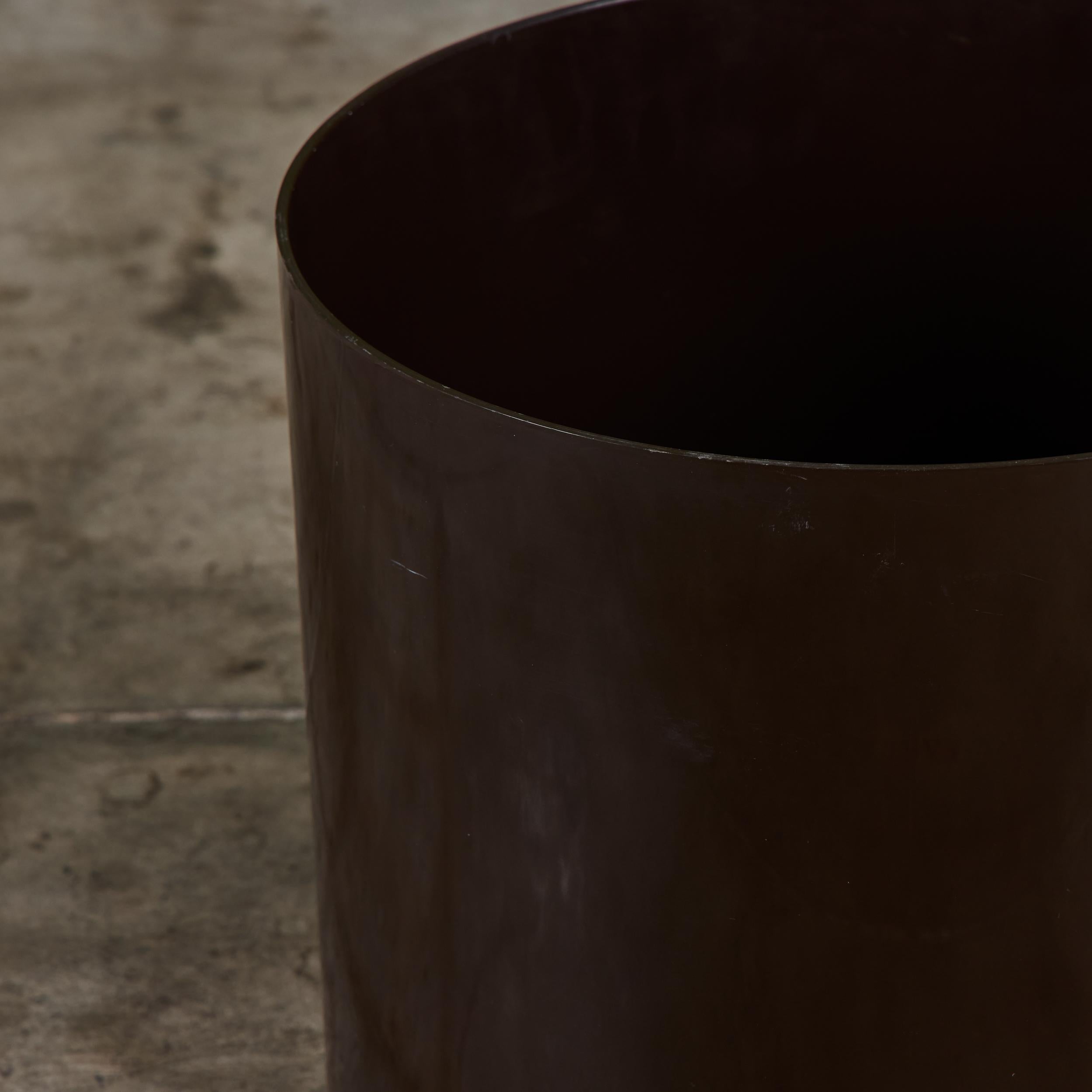Brown Planter by Anna Castelli Ferrieri for Kartell For Sale 2