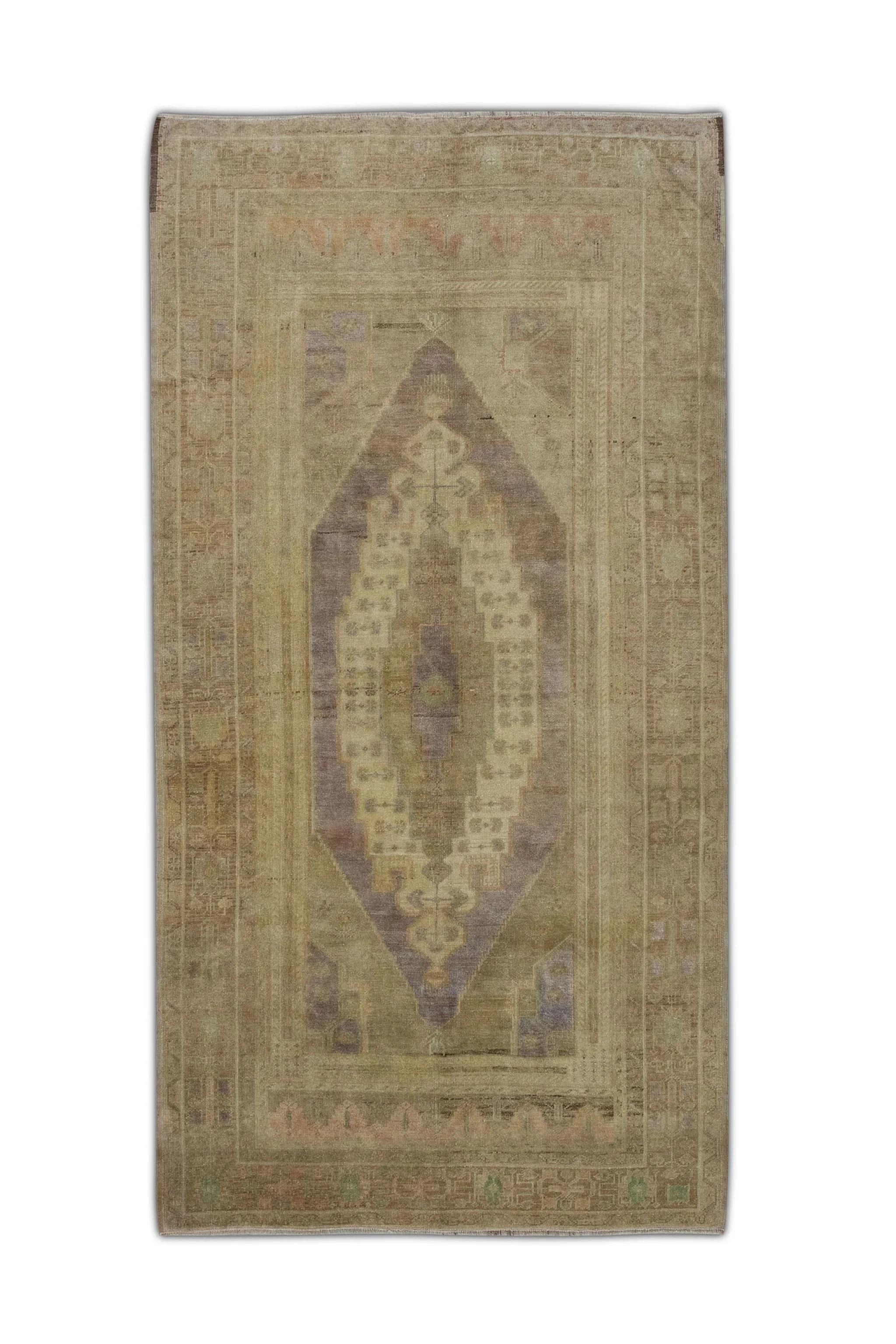 Tappeto Oushak vintage in lana, marrone e viola, tessuto a mano, 4'4