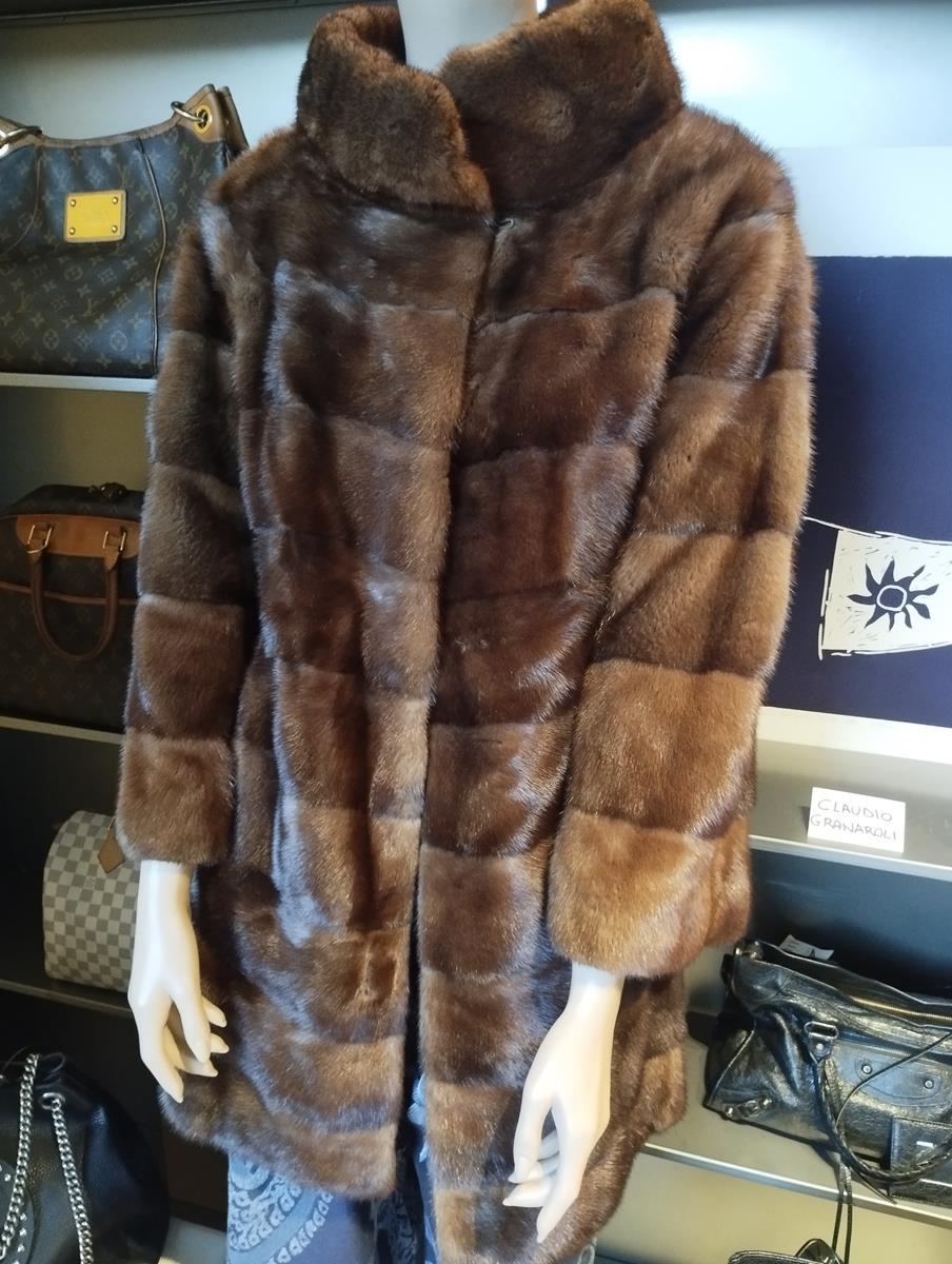 Nero Cappotto marrone in vera pelliccia di visone A&M in vendita