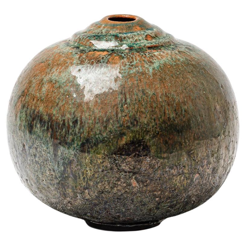 Vase en céramique émaillée brun/rouge et vert de Gisèle Buthod-Garçon, circa 1980-1990 en vente