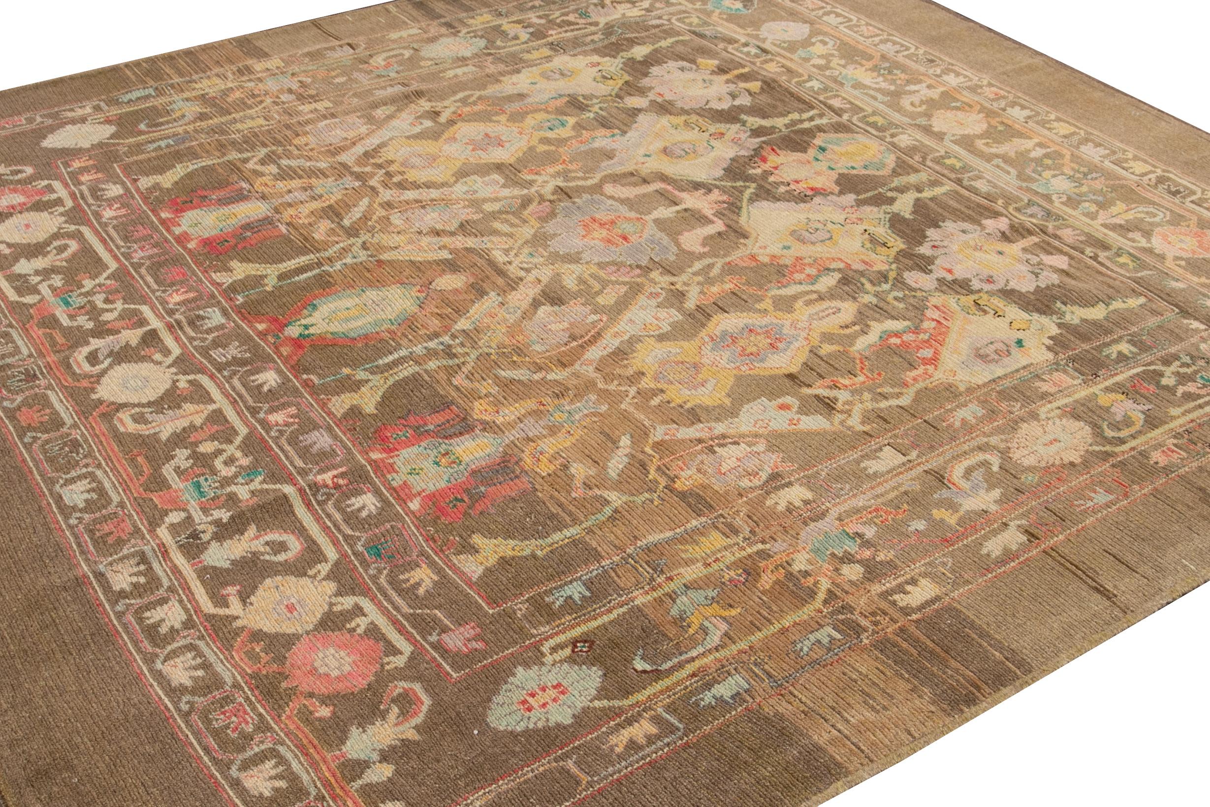 Alfombra cuadrada de lana marrón Revival Siglo XXI y contemporáneo en venta