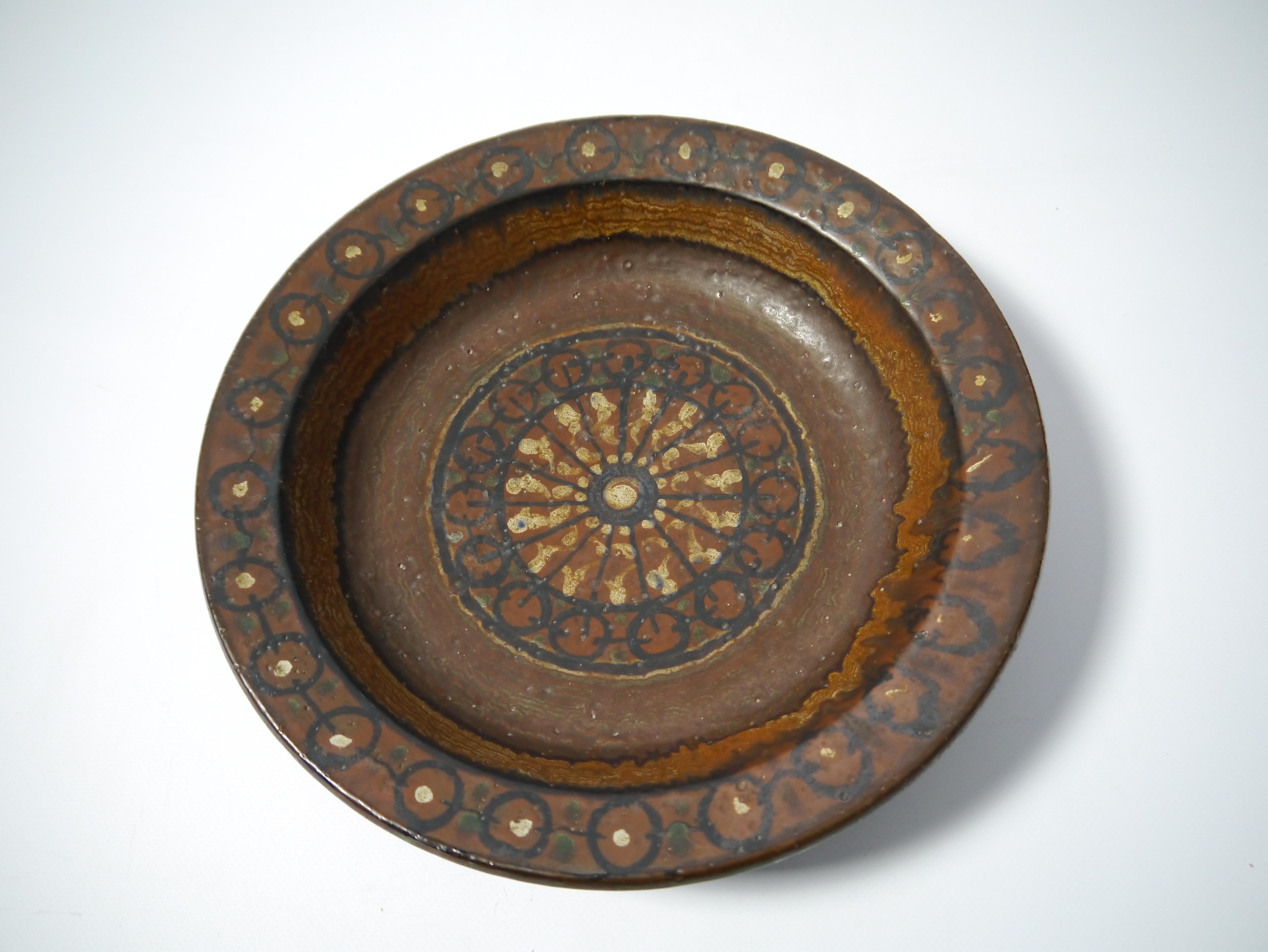 Norwegian Brown Rustic Boho Chic Ceramic Platter By Otto Mulders, Norway 1970s For Sale