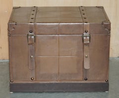 BROWN SADDLE LEATHER SUiTCASE TRUNK COFFEE OR SIDE END TABLE NICE DECORATIVE