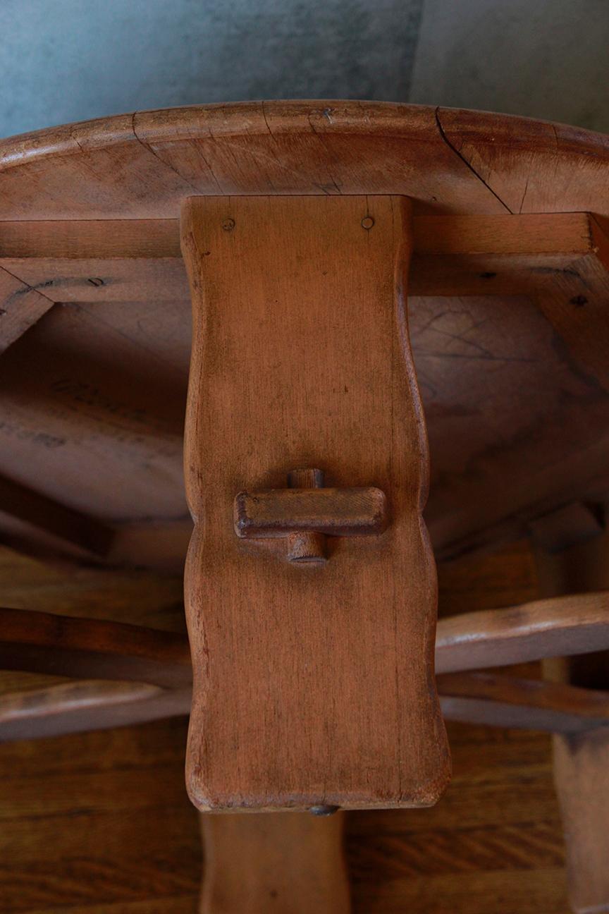 Brown Saltman, table basse en Oak A la manière de Guillerme et Chambron Bon état - En vente à Los Angeles, CA