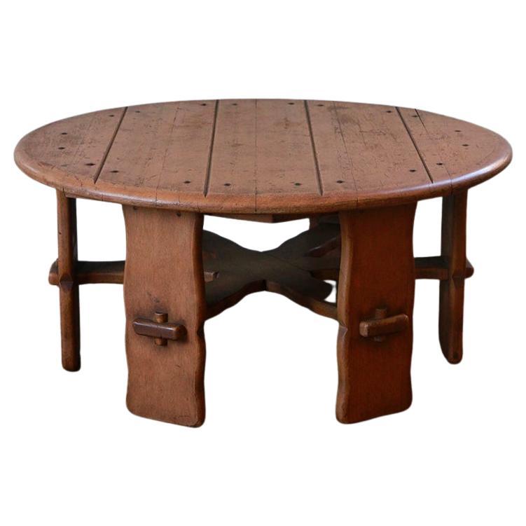Brown Saltman, table basse en Oak A la manière de Guillerme et Chambron en vente