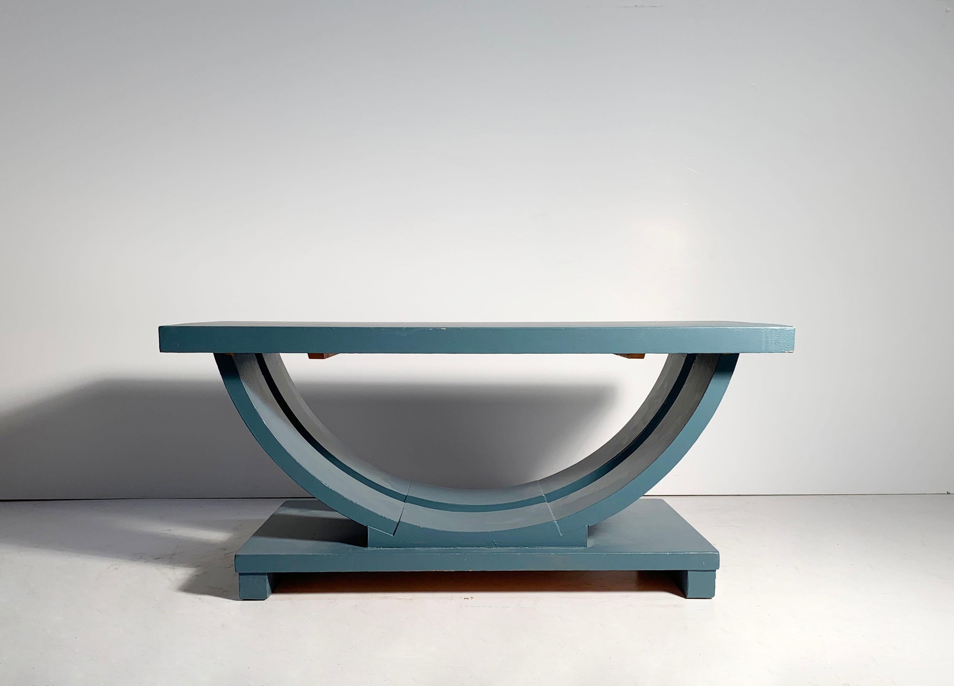 Brown Saltman Deco Arcs coffee table. Style of Gilbert Rohde and Paul Frankl.