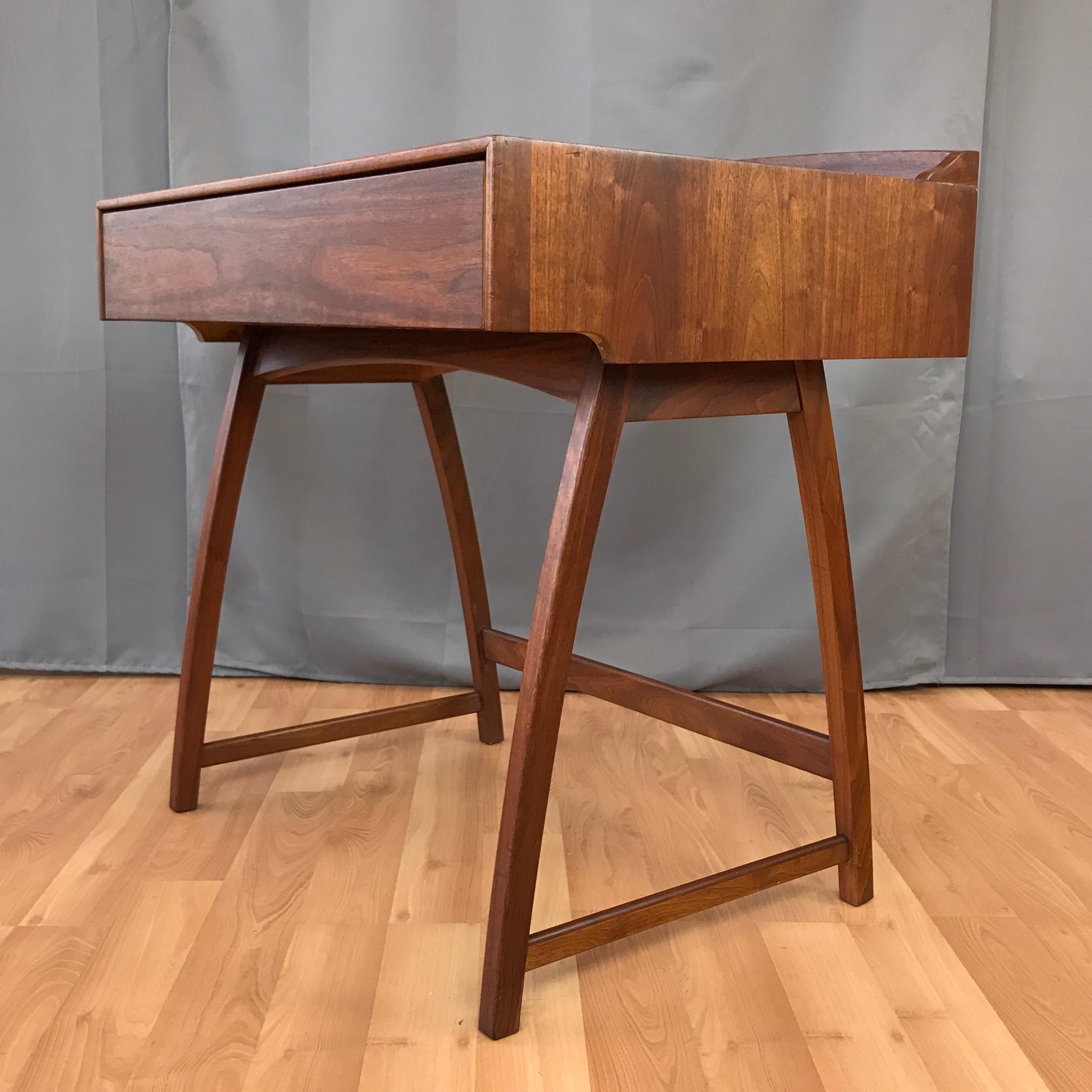 American Brown-Saltman Mid-Century Modern Small Walnut Desk