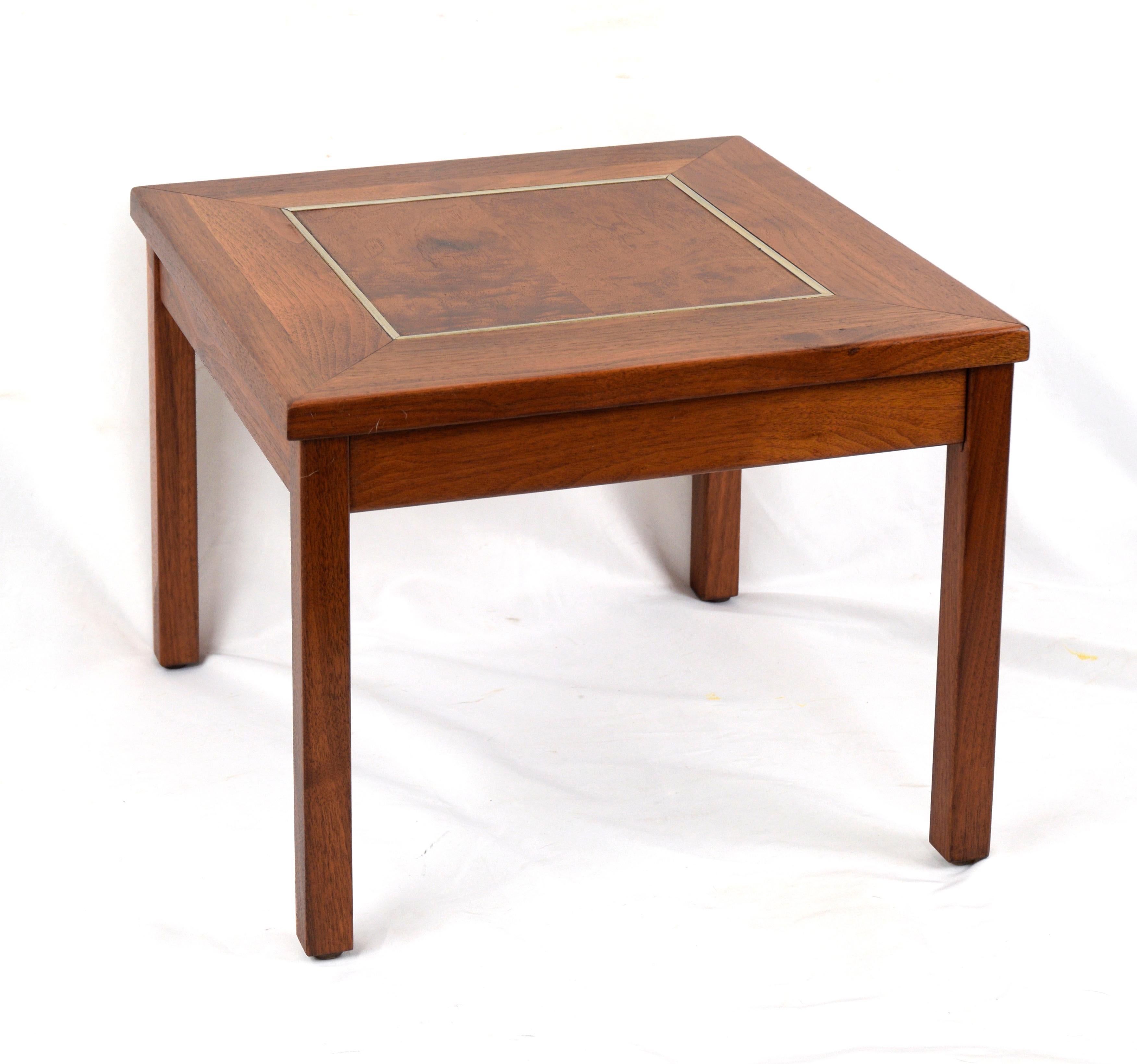 Brown Saltman Solid Walnut End Table with Burl Walnut Inset

Elegant end table designed by John Keal and manufactured by Brown Saltman. This piece is clean and modern, which highlights the gorgeous burl of the top. It will fit well with a variety of