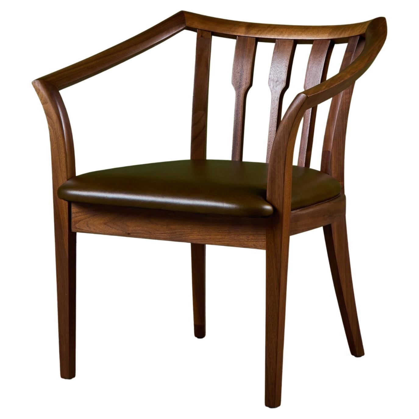 Brown Saltman Walnut Accent Chair en vente