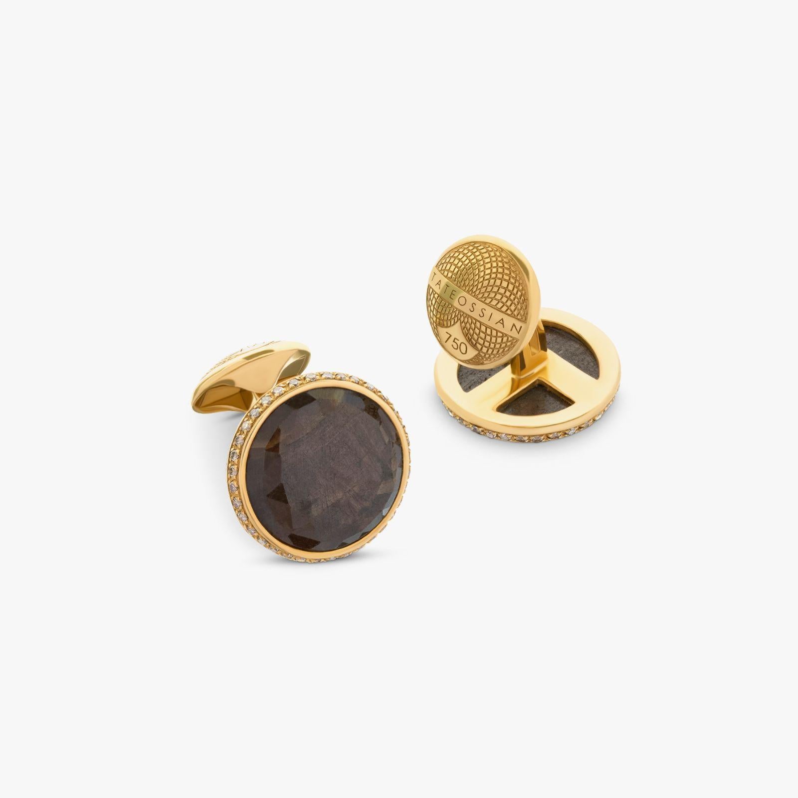 Brown Sapphire And Champagne Diamond Cufflinks And Shirt Studs Set In 18K Yellow In New Condition For Sale In Fulham business exchange, London