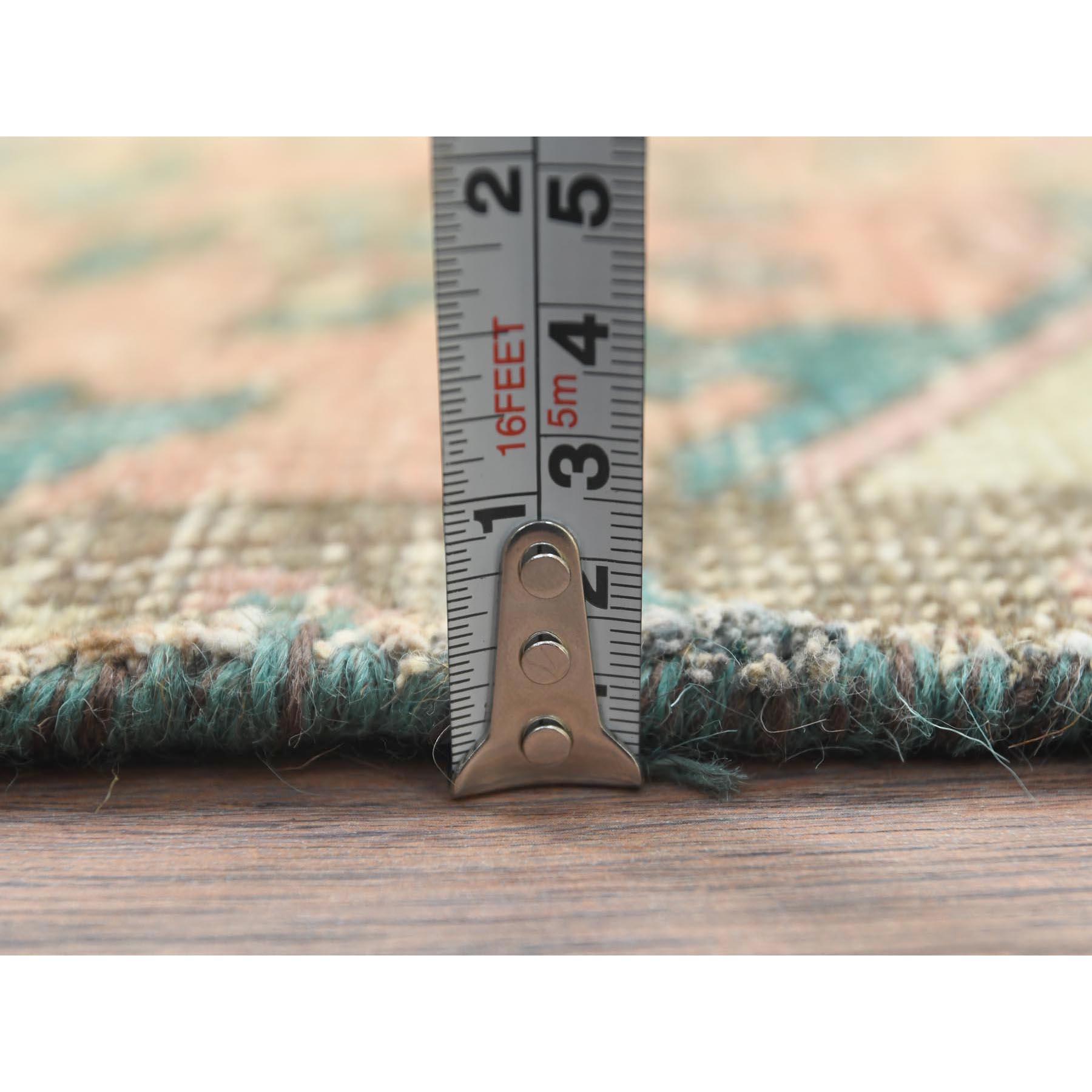 Handgeknüpfter, brauner, durchbrochener, niedrig getragener, böhmischer Vintage-Perserteppich aus Wolle (Mitte des 20. Jahrhunderts) im Angebot