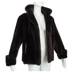 Braune Braune Mouton Pelzjacke mit Teddybär-Puffjacke und Spitzenmanschetten - L, 1950er Jahre