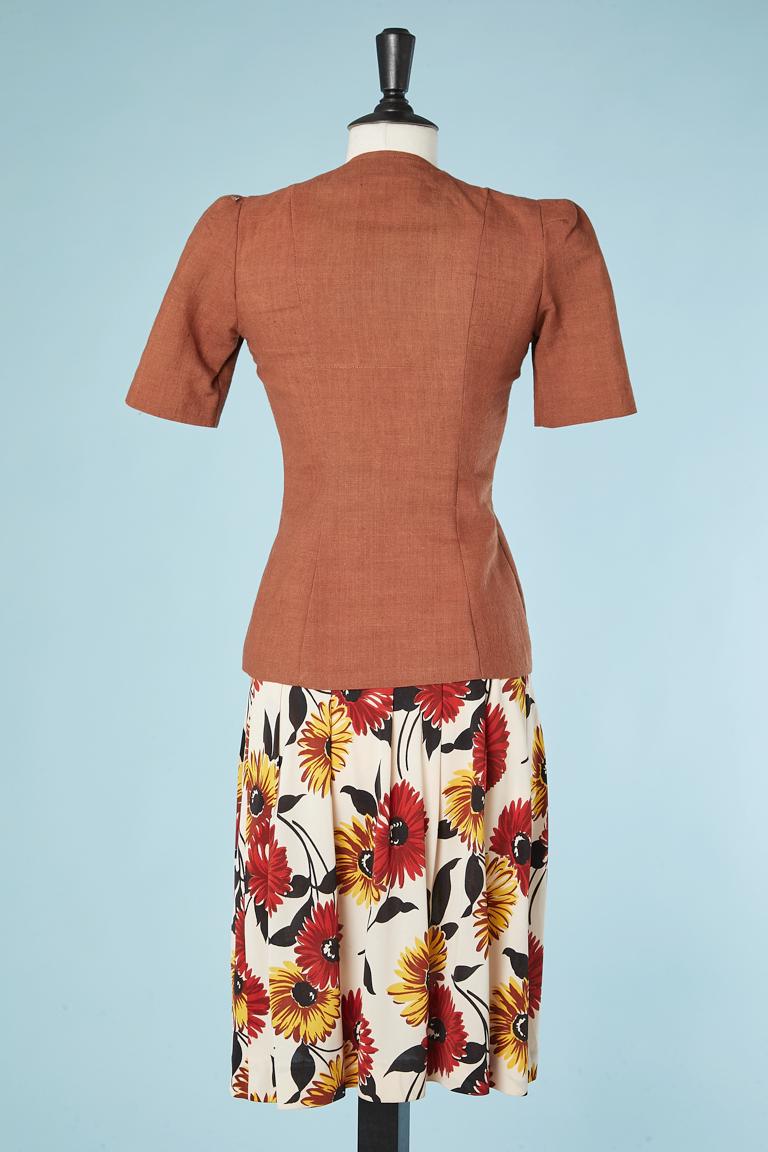 Veste et jupe à manches courtes marron Lombardy des années 1950  Pour femmes en vente