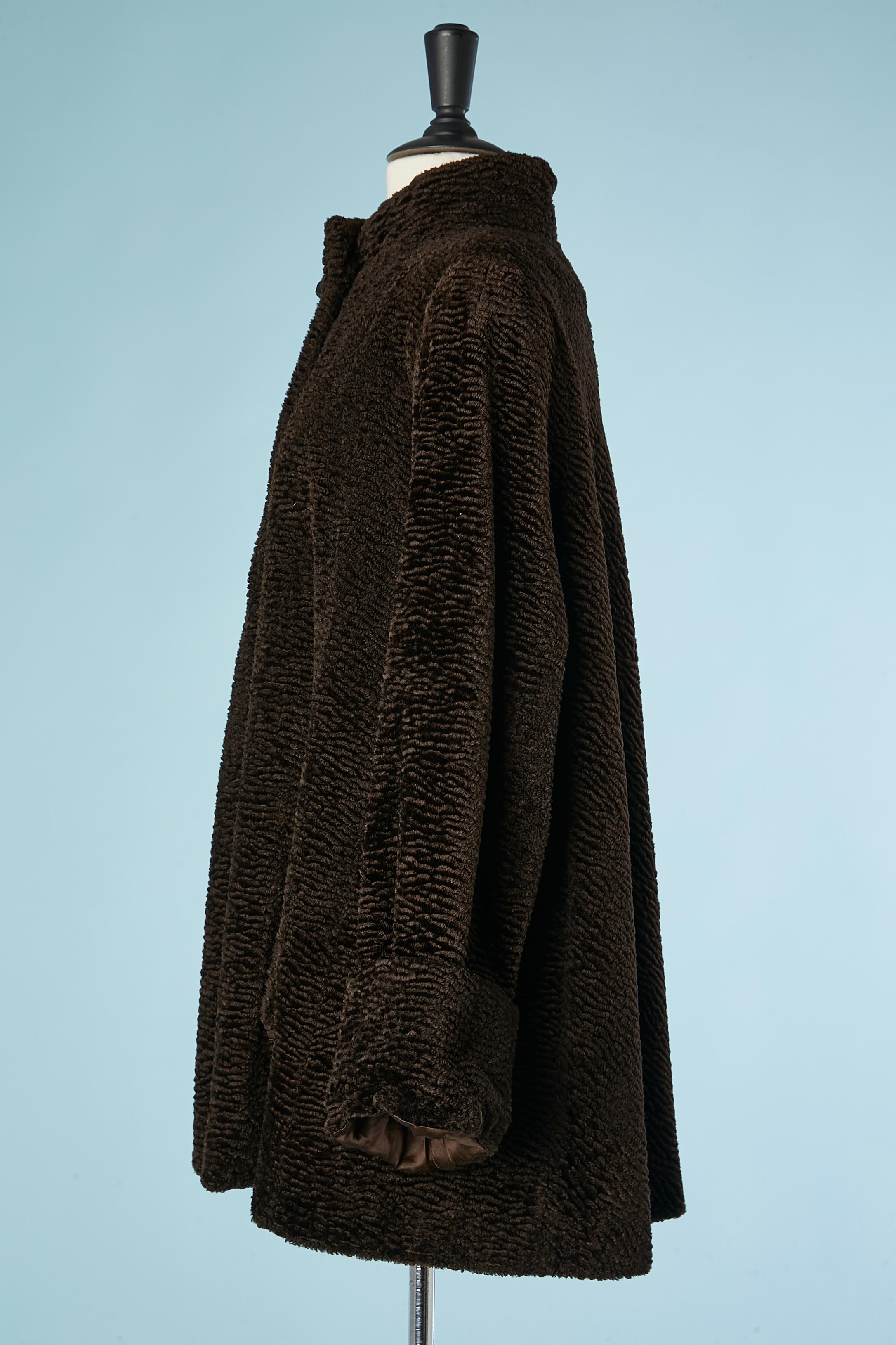 Manteau court marron en faux astrakan Emmanuelle Khanh Excellent état - En vente à Saint-Ouen-Sur-Seine, FR